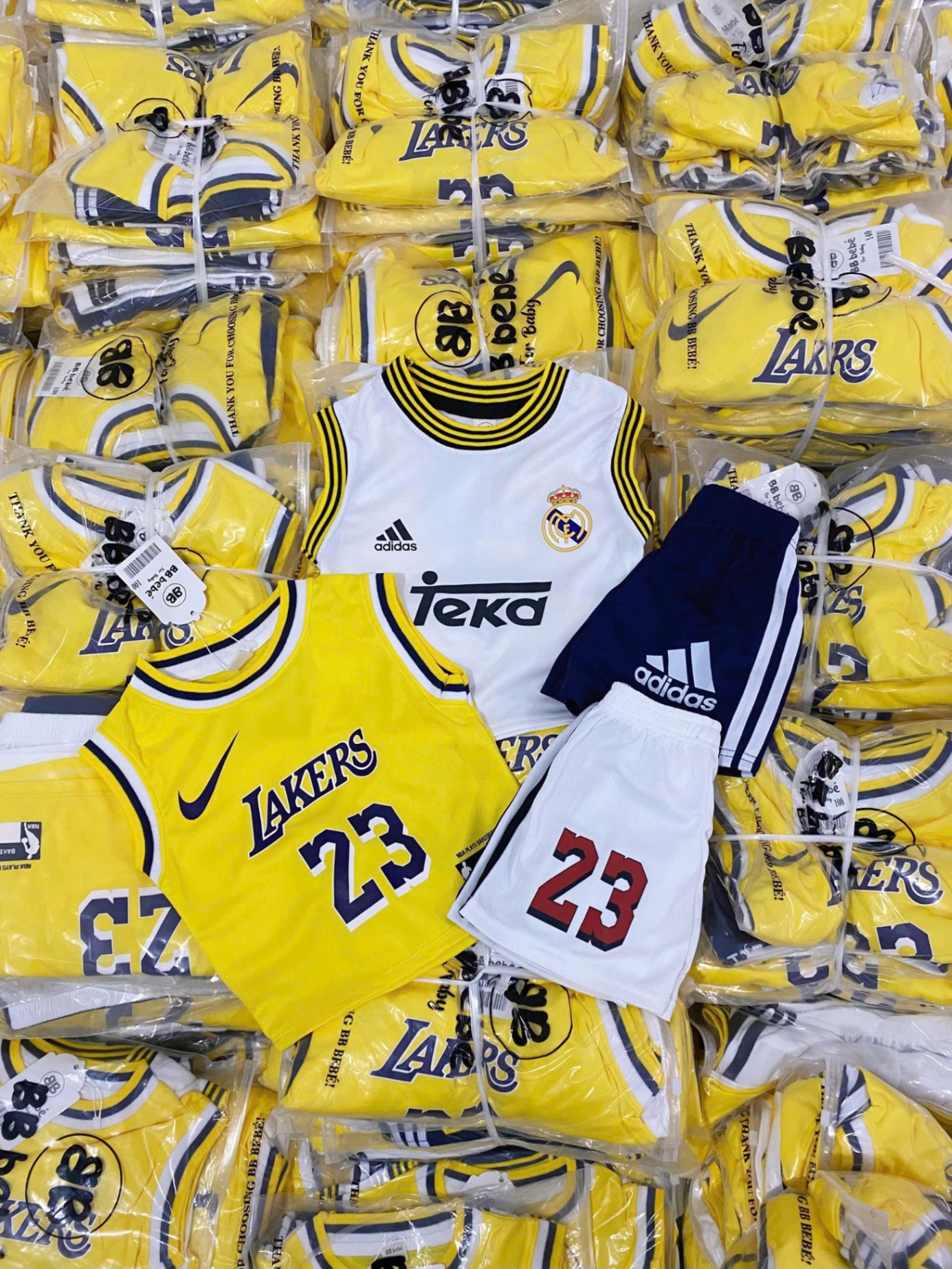 A771 - SET 2 BỘ TAKA LAKERS TRẮNG VÀNG