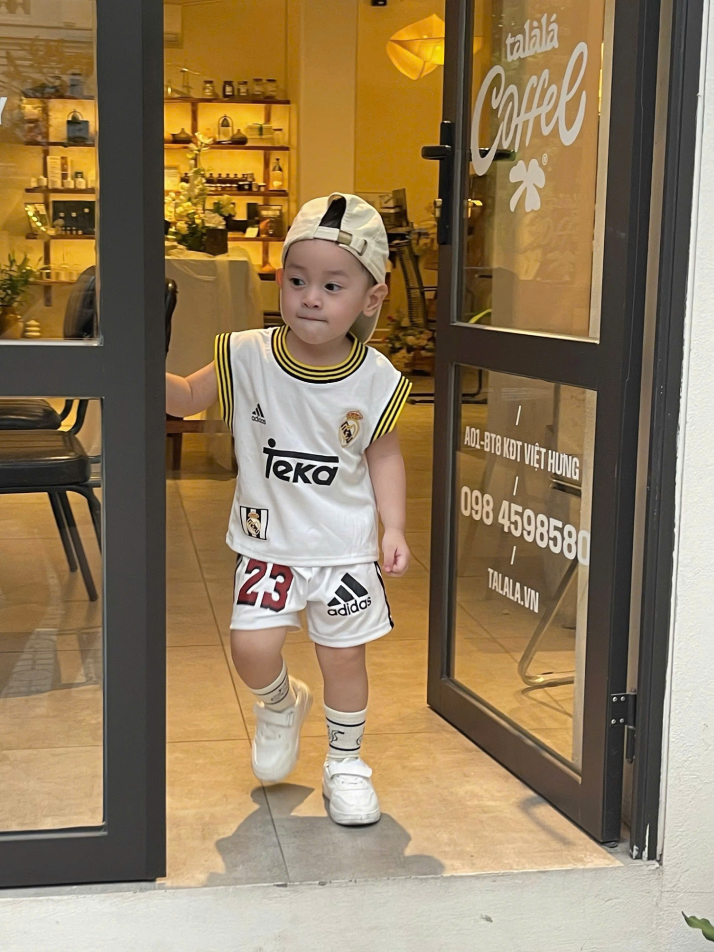 A771 - SET 2 BỘ TAKA LAKERS TRẮNG VÀNG