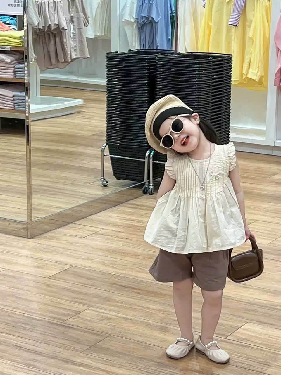 A675 - SET ÁO CÁNH TIÊN XẾP LY NGỰC QUẦN SHORT NÂU TÂY