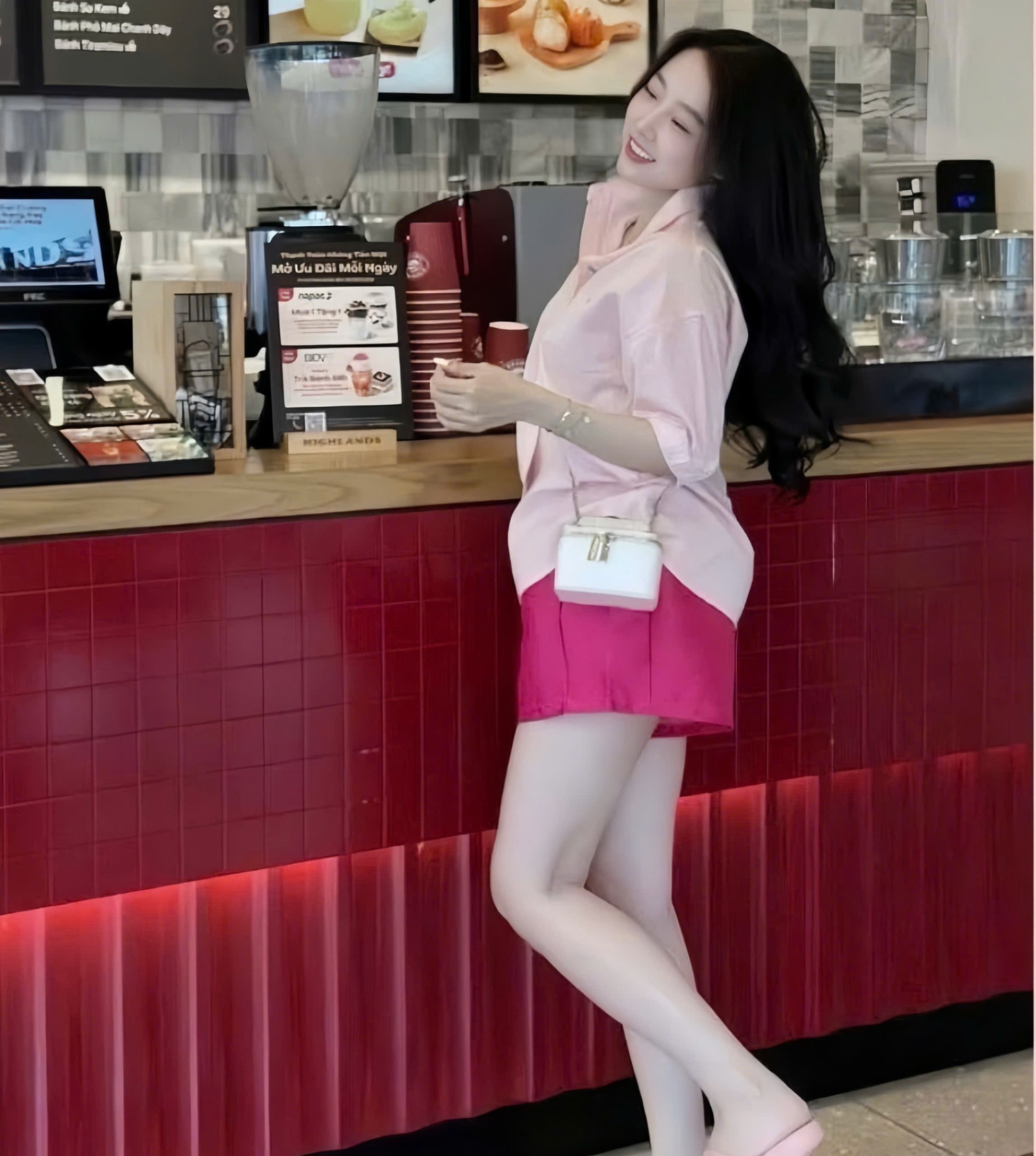 B862 -(GOM) SET ÁO SƠ MI HỒNG QUẦN TAFTA