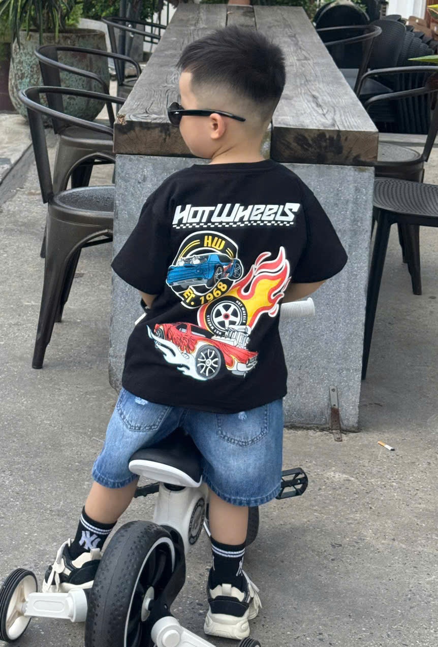 B453 - SET BỘ Ô TÔ ĐEN HOT WHEELS QUẦN JEAN MỀM