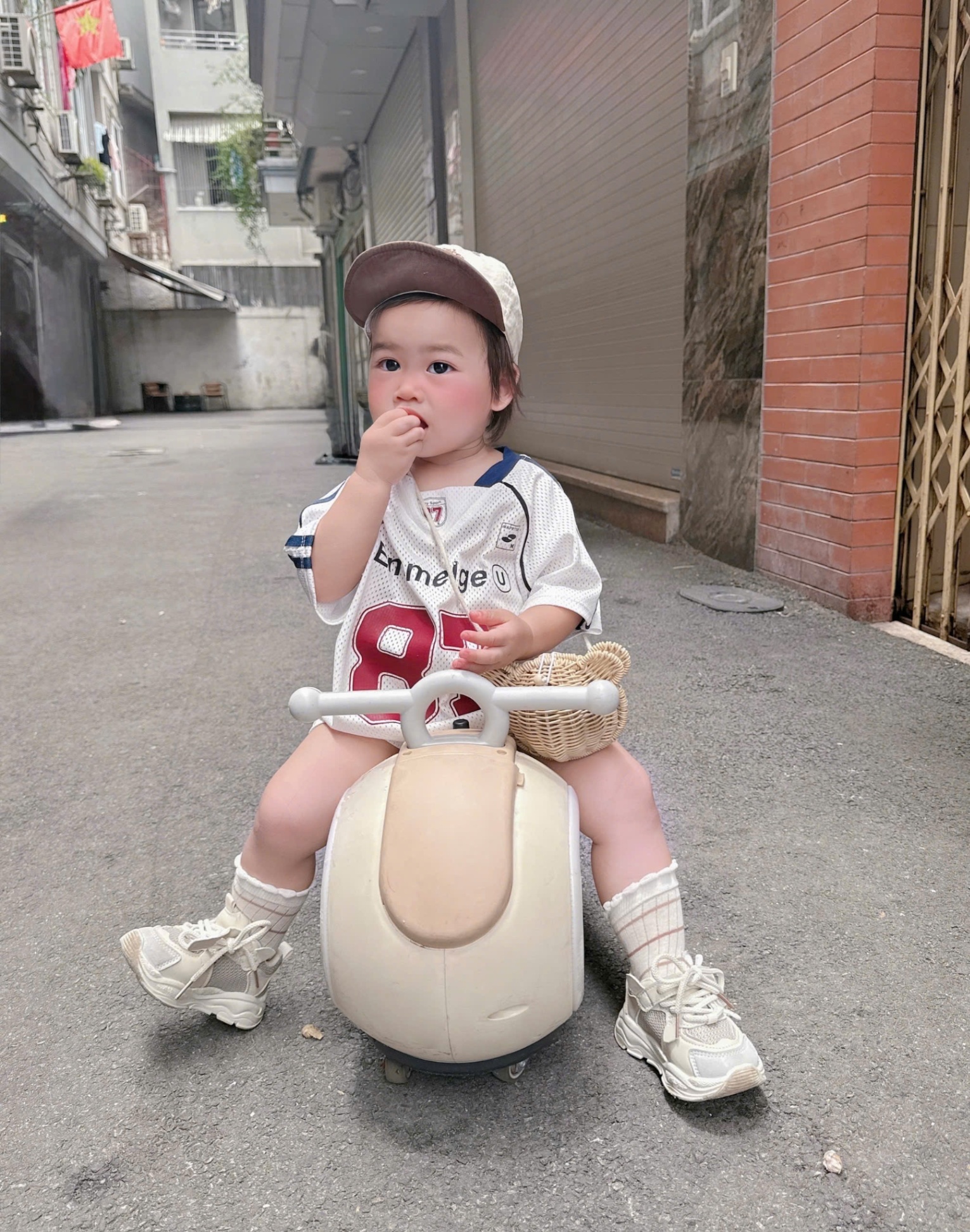 C385 - SET 2 ÁO PHÔNG LƯỚI SỐ 87 TRẮNG ĐỎ