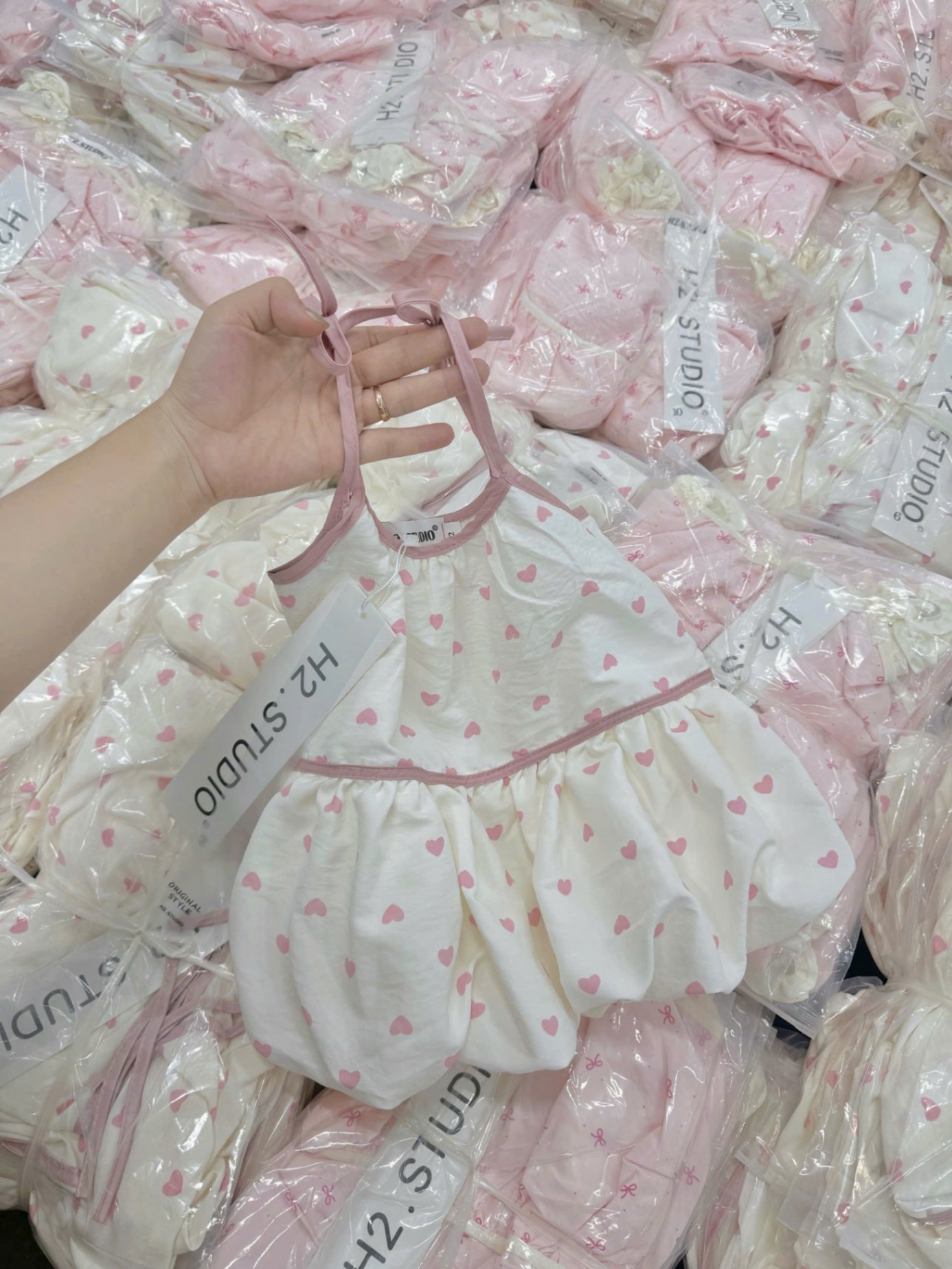 C349 - SET 2 VÁY BÍ BỒNG TRÁI TIM NƠ HỒNG TRẮNG