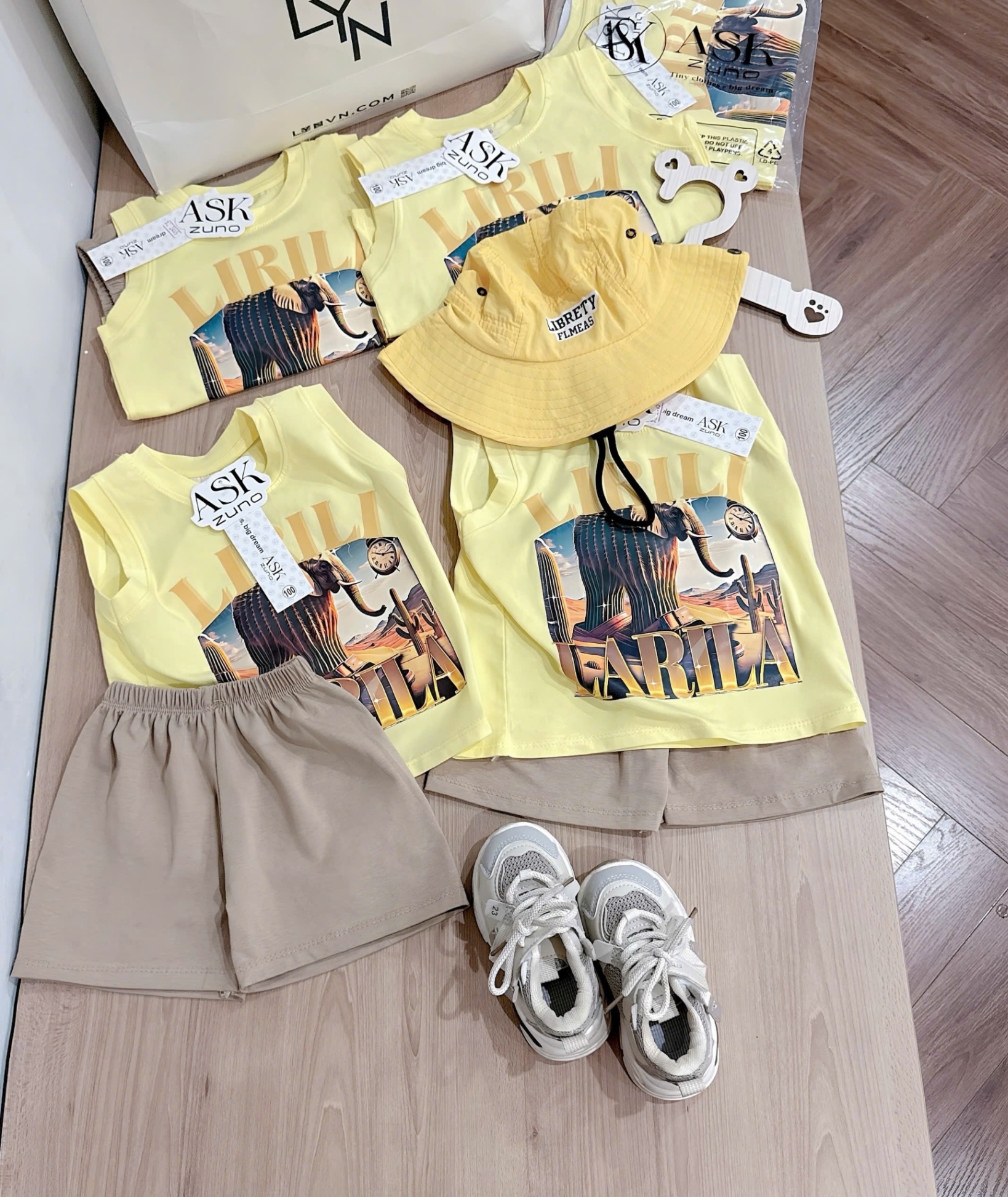 A775 - SET BỘ VOI LIRILI LARILA VÀNG QUẦN NÂU