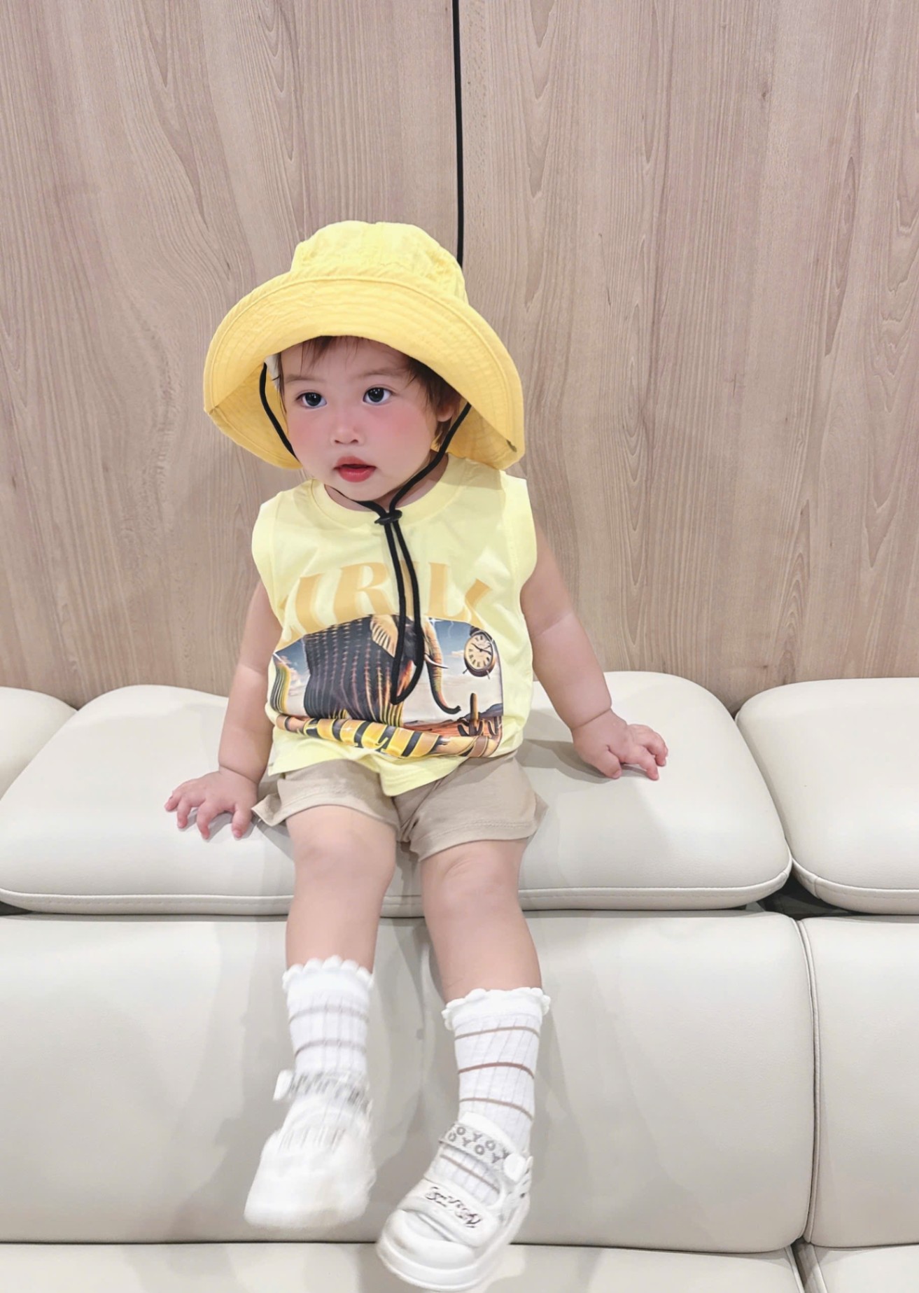 A775 - SET BỘ VOI LIRILI LARILA VÀNG QUẦN NÂU