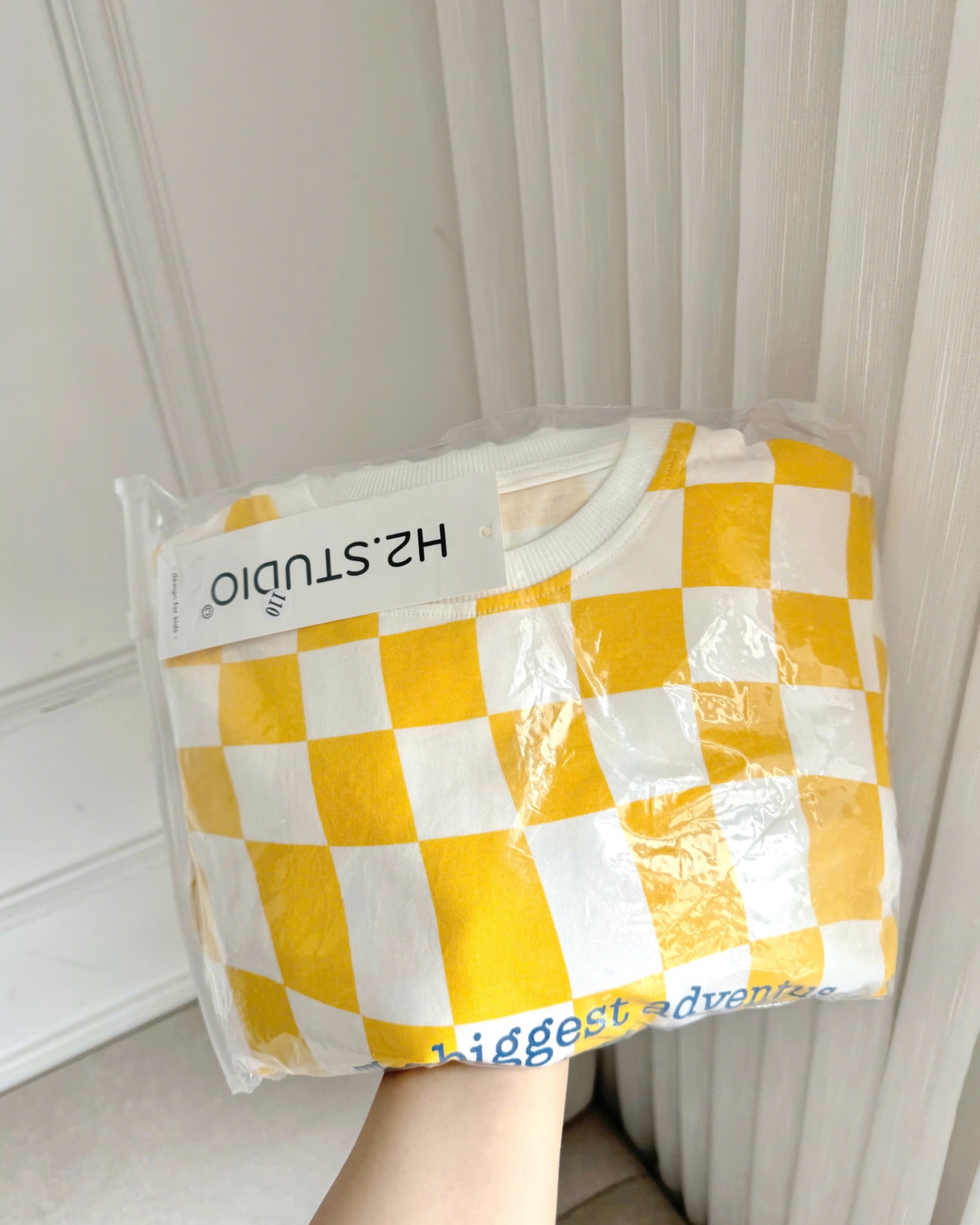 C47 - SET 2 BỘ THỂ THAO SỐ 25 TRẮNG Ô VÀNG