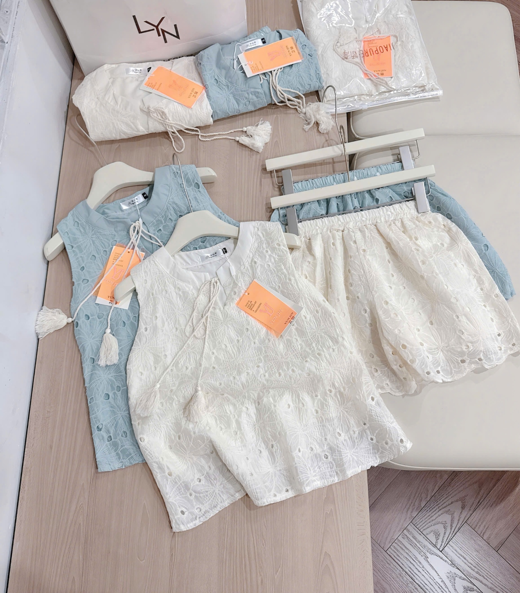 B649 - SET BỘ REN TIỂU THƯ THÊU BOI