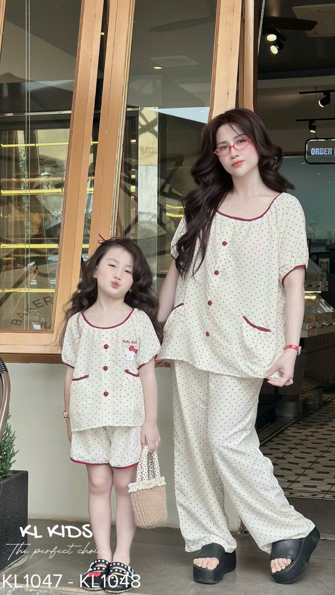 B949 - SET ĐÔI MẸ CON TRẮNG CHẤM BI DỎ