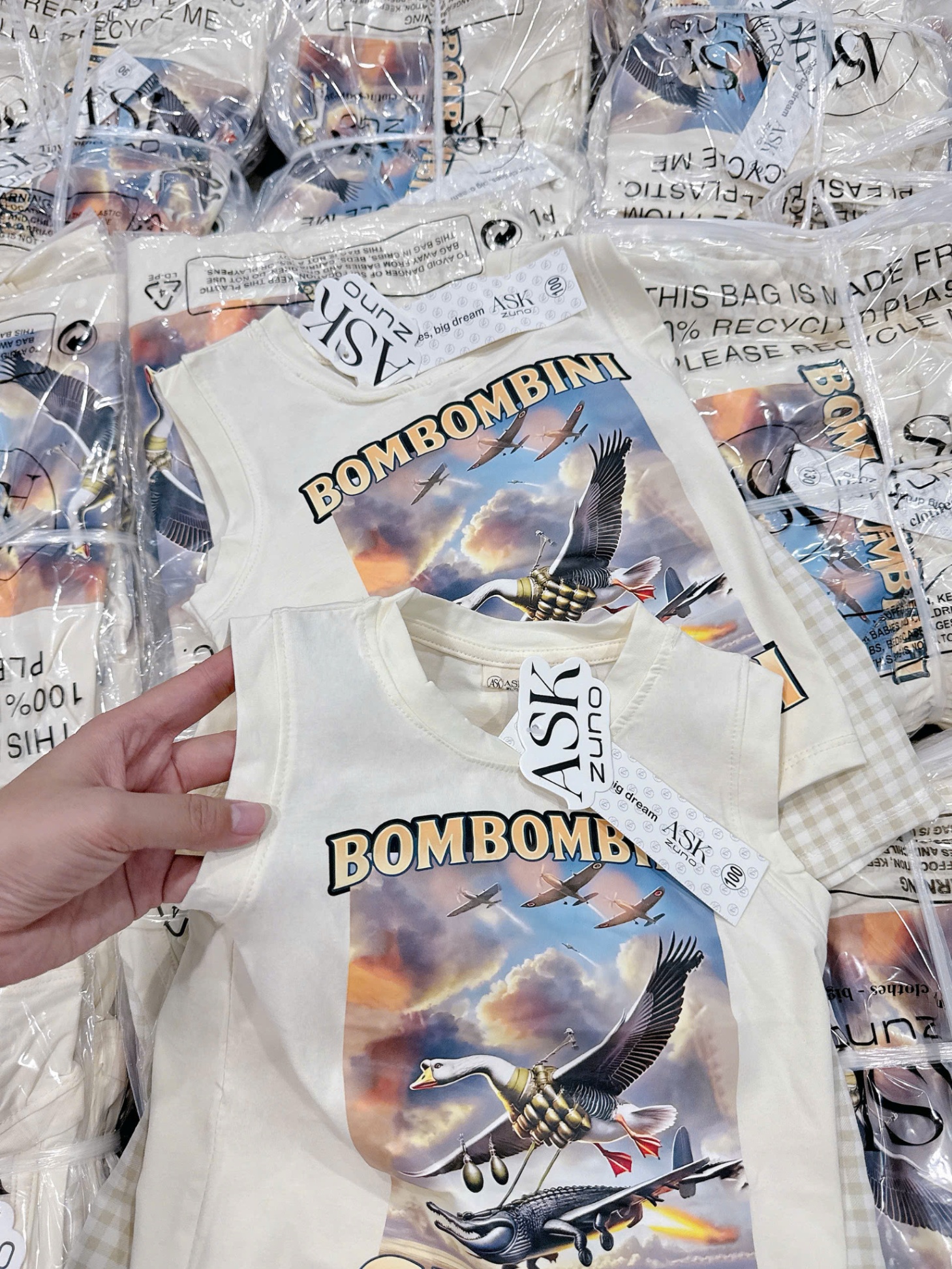 B221 - BỘ BOMBOMBINI GUZZINI BE QUẦN KẺ Ô