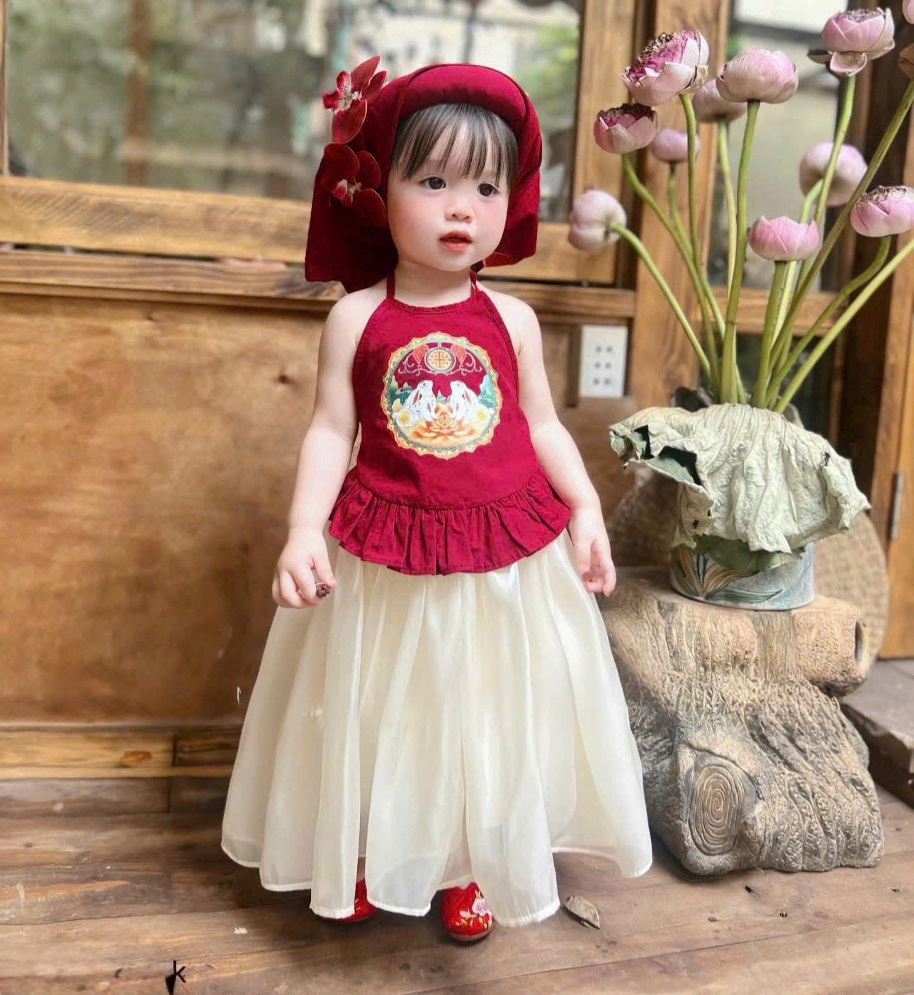 B617 - YẾM ĐỎ HÌNH THỎ QUẦN SUÔNG BE