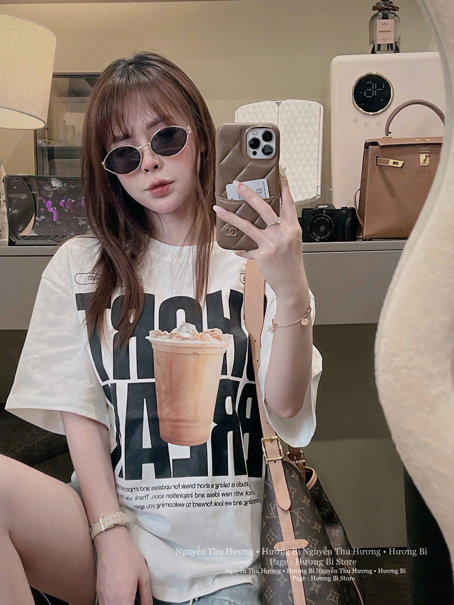 B155 -(GOM) SET ÁO PHÔNG TRẮNG CHỮ SHORT QUẦN JEAN