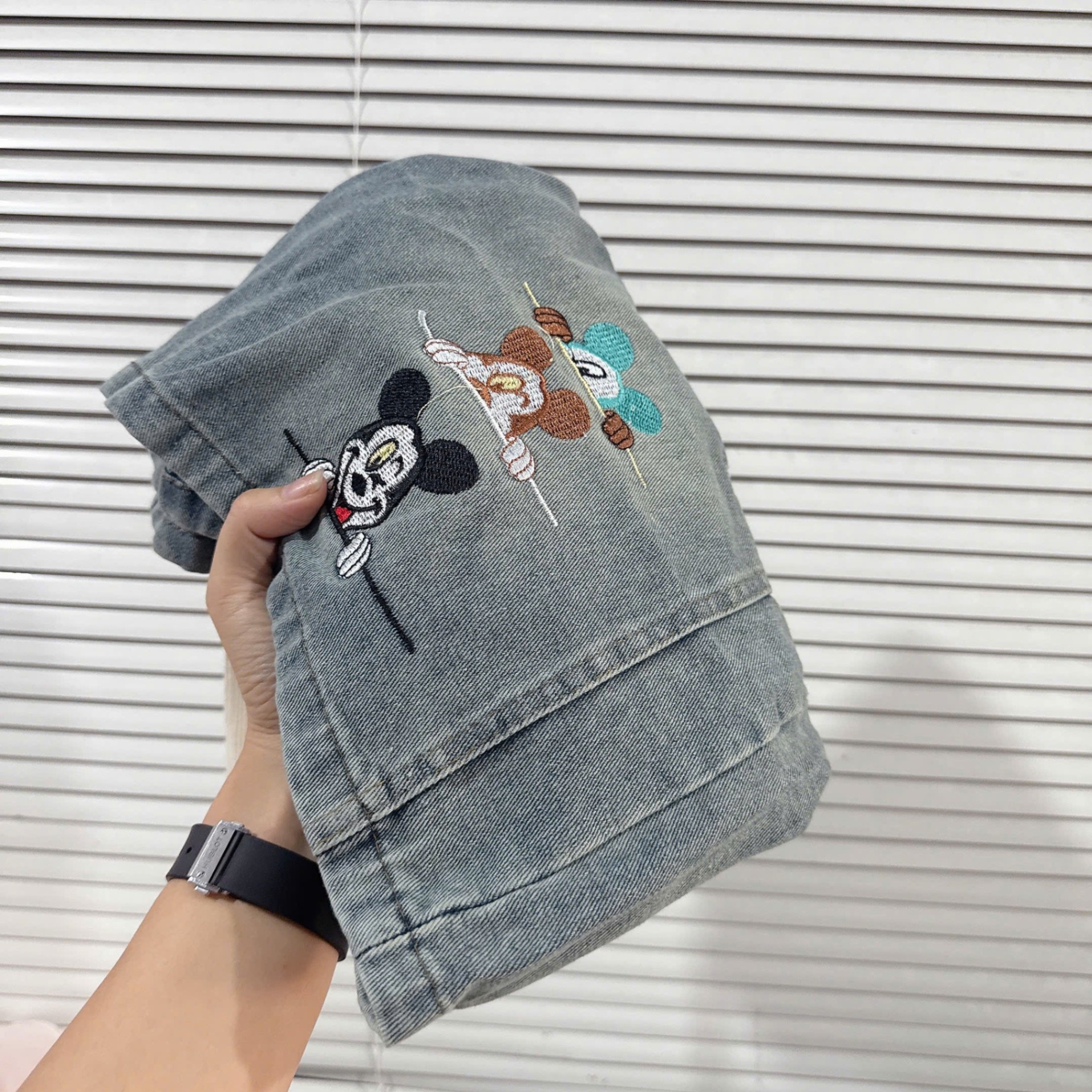B257 -(GOM) SET BỘ CÔ GÁI MẶC ÁO XANH VAI PHỐI QUẦN JEAN