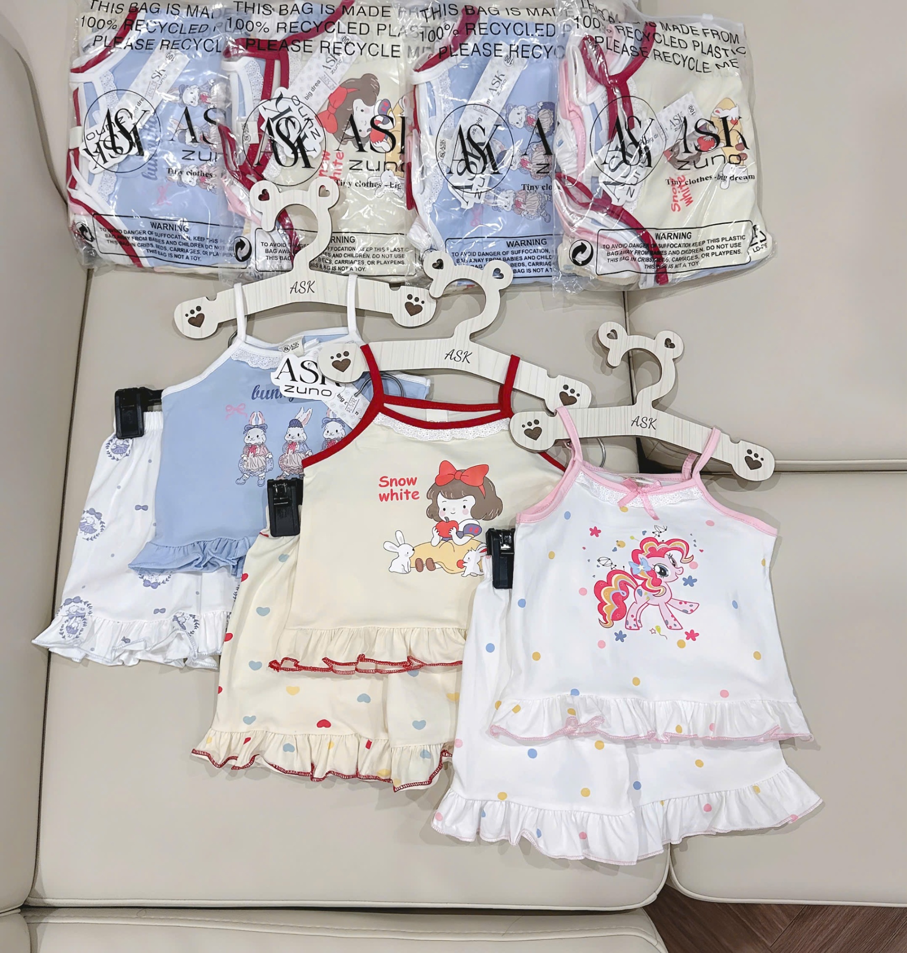 C274 - SET 3 BỘ BẠCH TUYẾT ĐỎ PONY HỒNG THỎ XANH