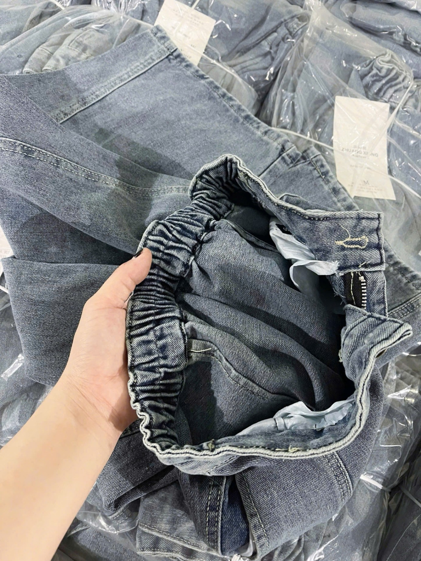 C240 - (GOM) QUẦN JEANS BAGGY CẠP BÁN CHUN