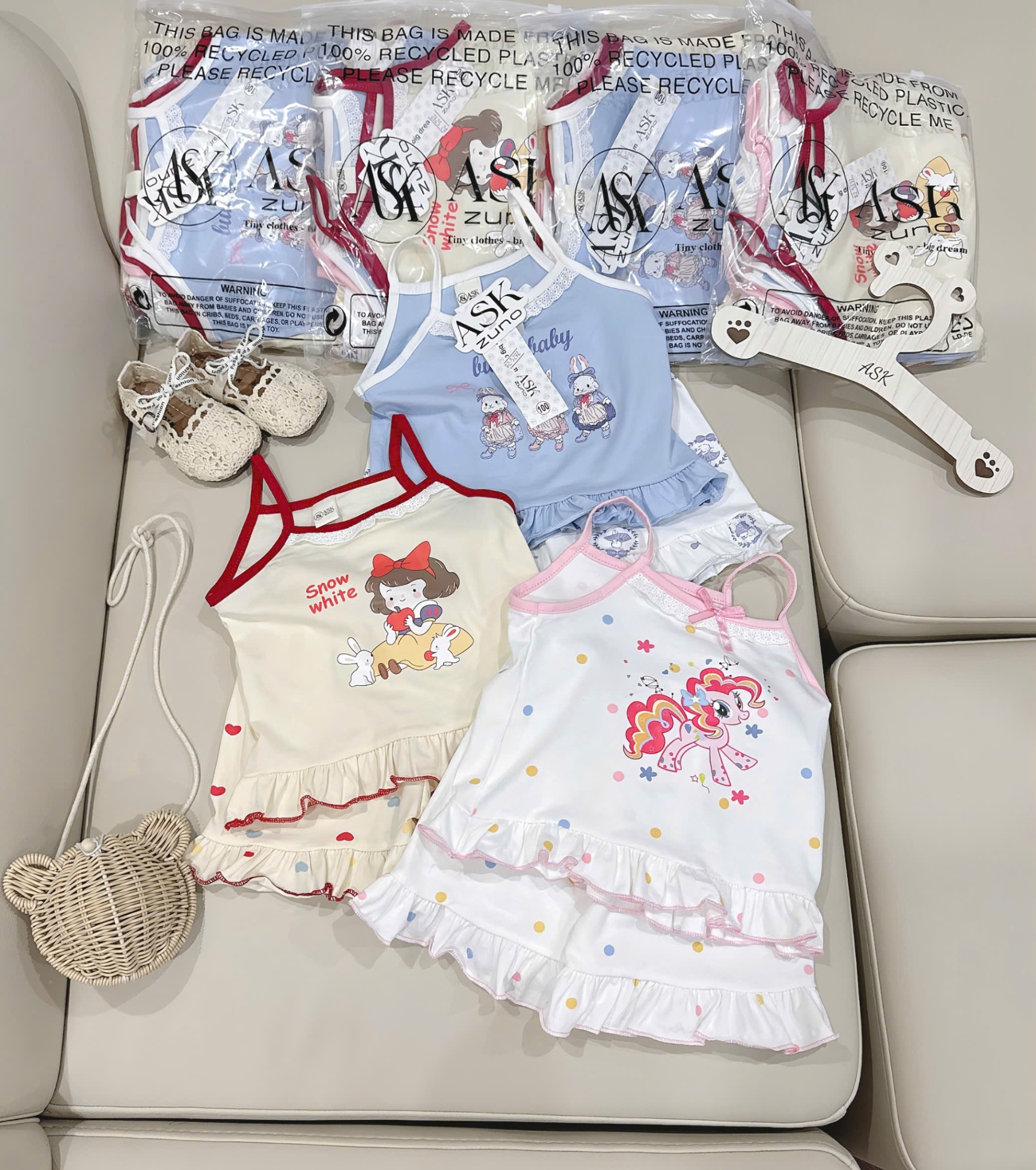 C274 - SET 3 BỘ BẠCH TUYẾT ĐỎ PONY HỒNG THỎ XANH