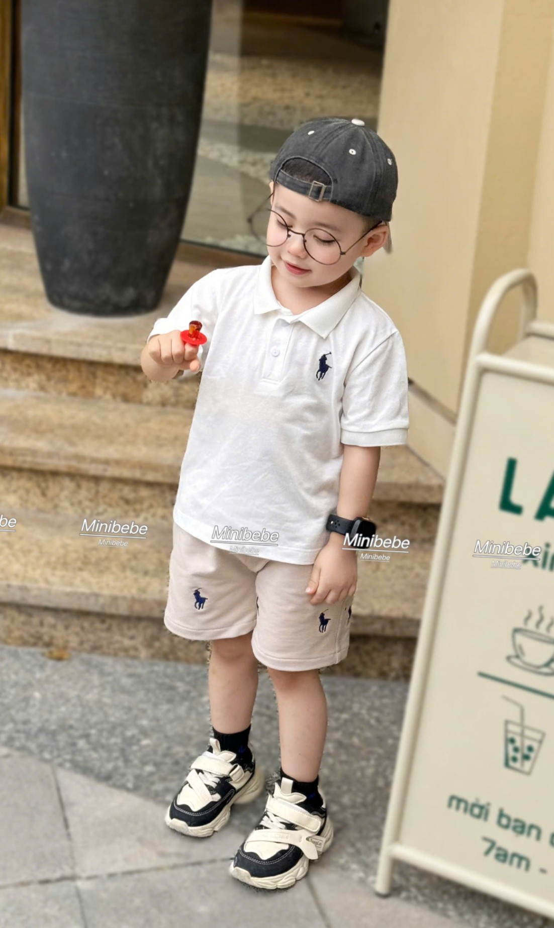 C168 - SET ÁO POLO TRẮNG QUẦN BE THÊU NGỰA