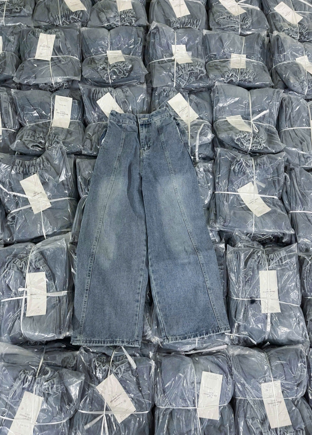 C240 - (GOM) QUẦN JEANS BAGGY CẠP BÁN CHUN