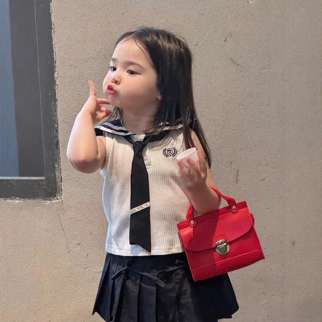 B831 - SET HỌC SINH CỔ THỦY THỦ CV XẾP LY KÈM NƠ BUỘC