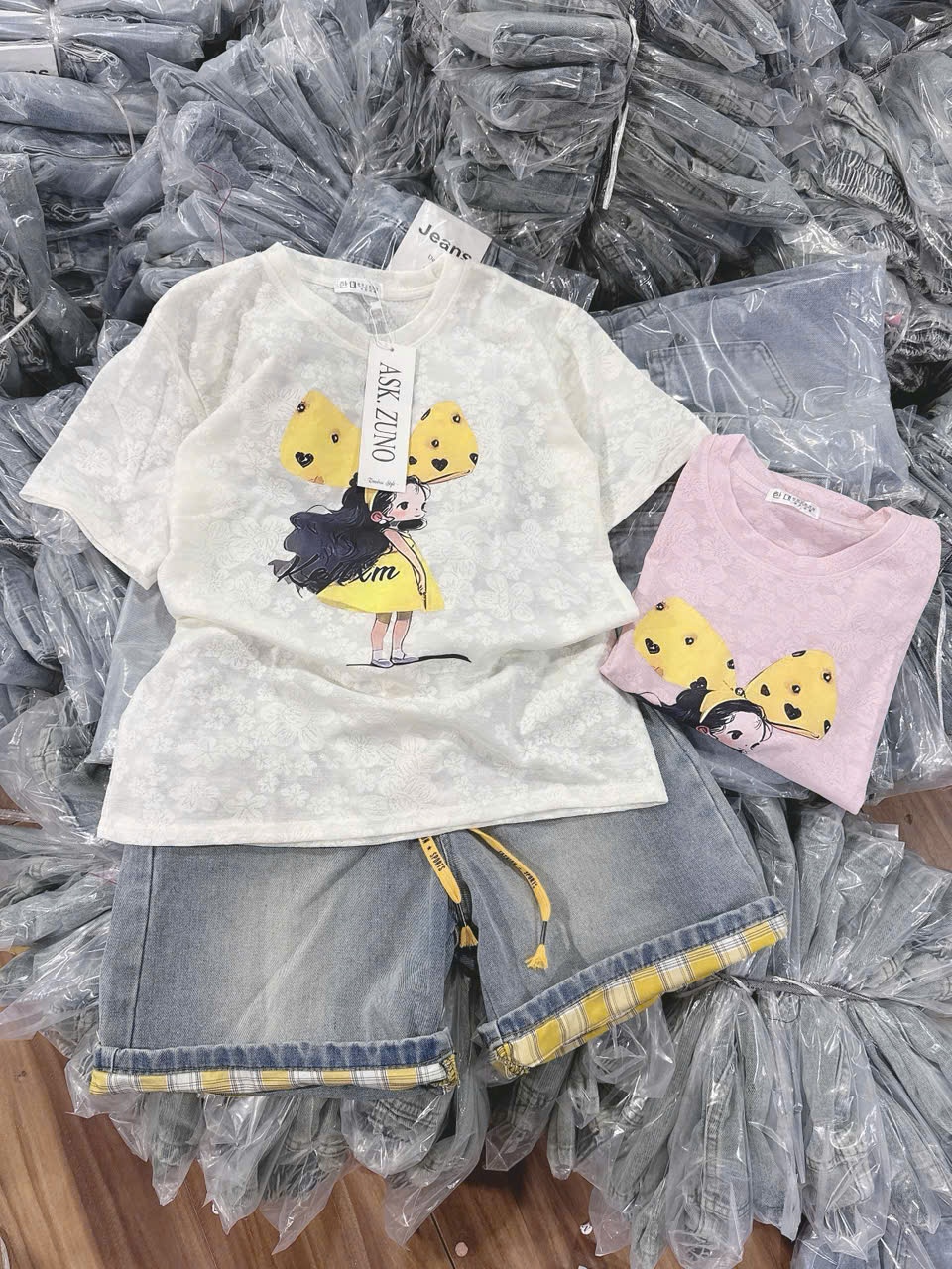 B142 - SET ÁO REN HỌA TIÊT CÔ GÁI NƠ VÀNG QUẦN JEAN