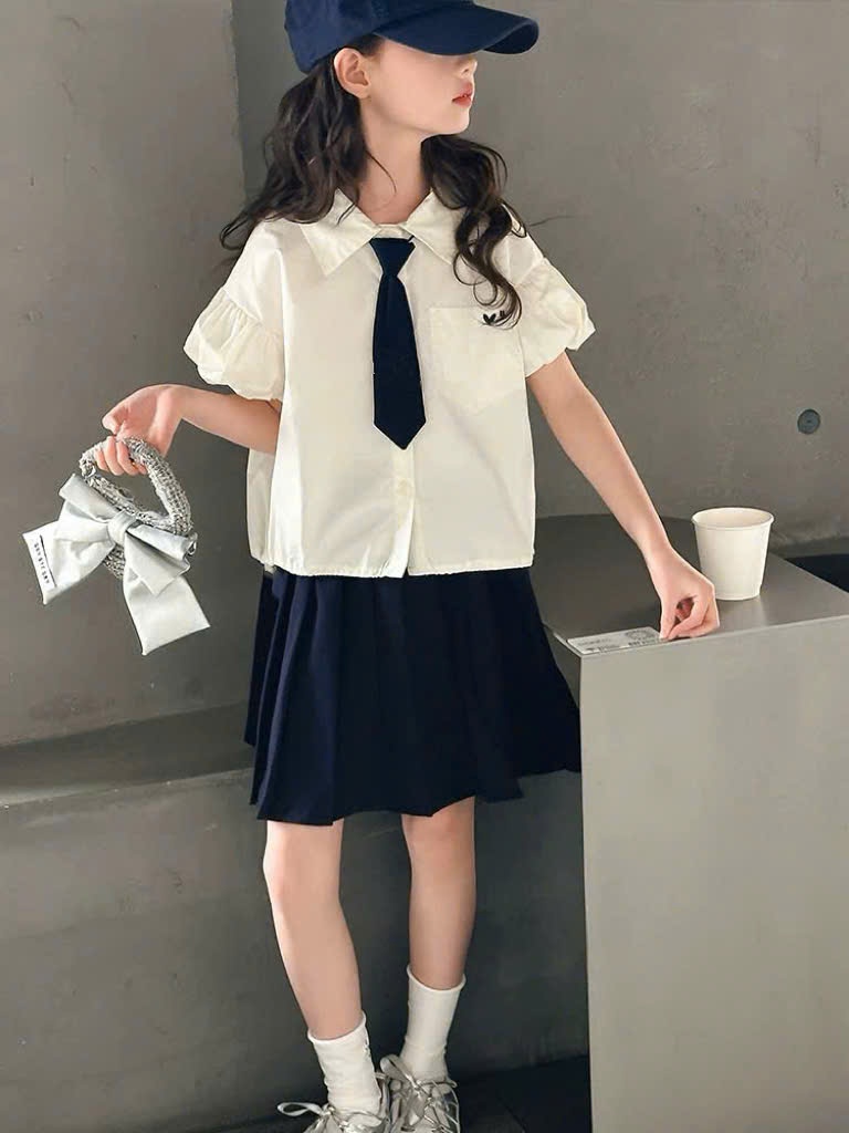A692 - SET ÁO SƠ MI TRẮNG CHÂN VÁY NAVY KÈM CAVAT