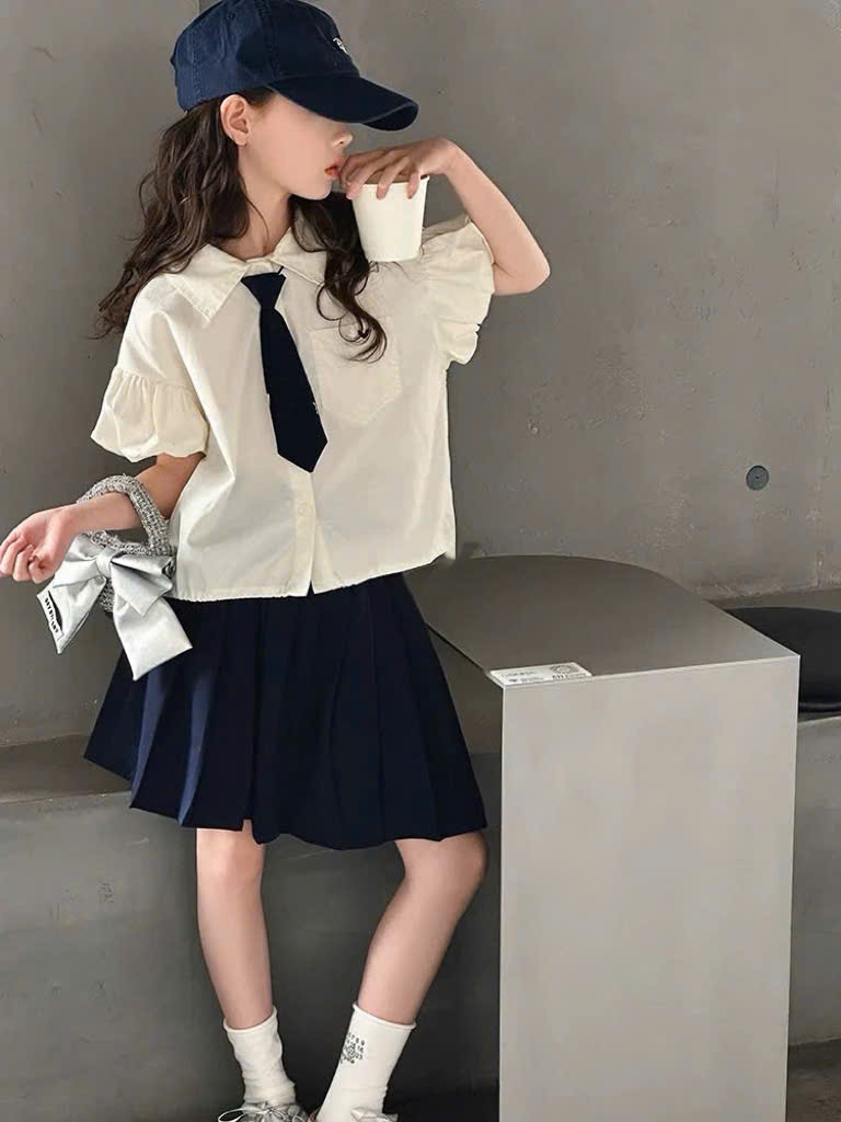 A692 - SET ÁO SƠ MI TRẮNG CHÂN VÁY NAVY KÈM CAVAT