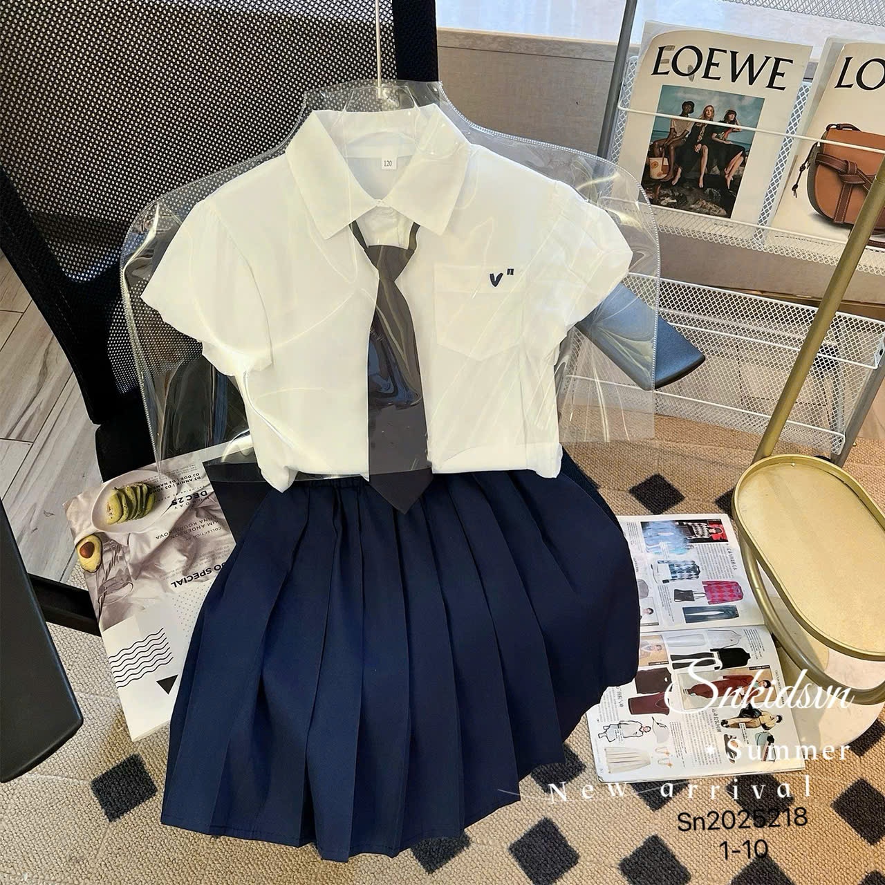 A692 - SET ÁO SƠ MI TRẮNG CHÂN VÁY NAVY KÈM CAVAT