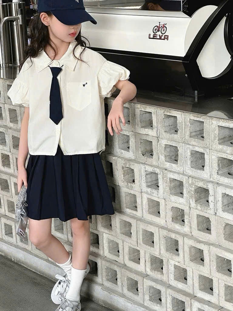 A692 - SET ÁO SƠ MI TRẮNG CHÂN VÁY NAVY KÈM CAVAT