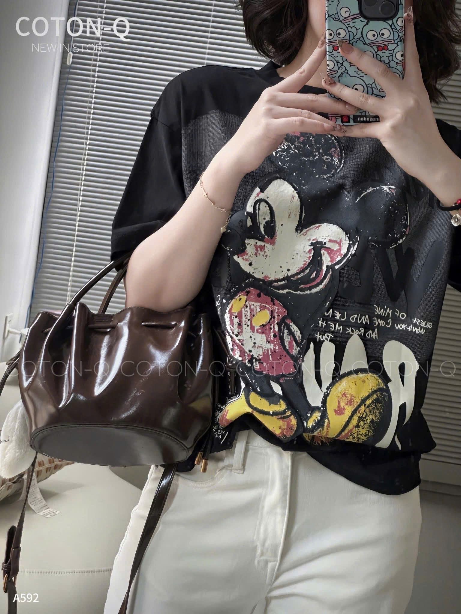 A901 - (GOM) ÁO PHÔNG MICKEY LOANG ĐEN ĐỎ