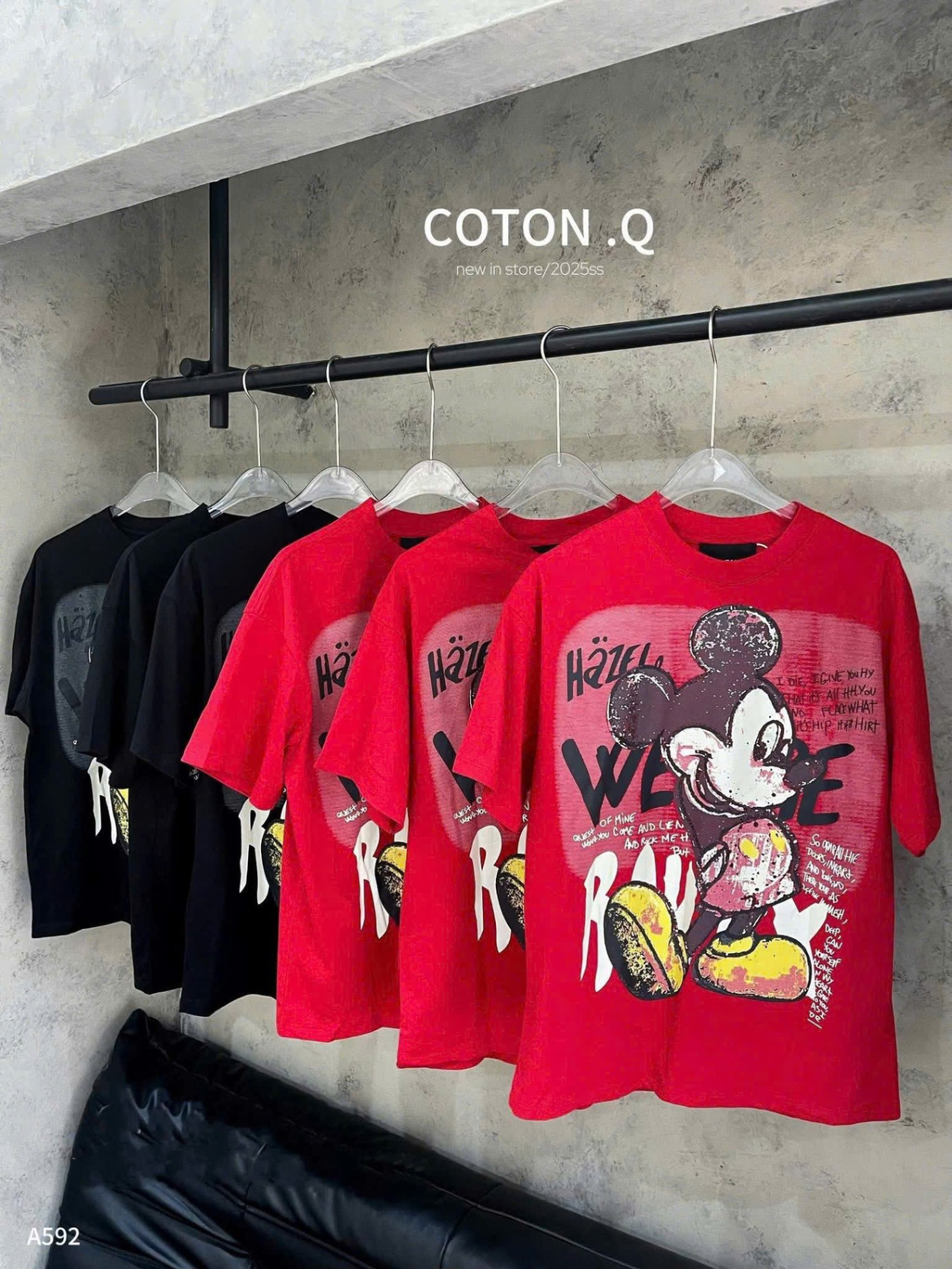 A901 - (GOM) ÁO PHÔNG MICKEY LOANG ĐEN ĐỎ