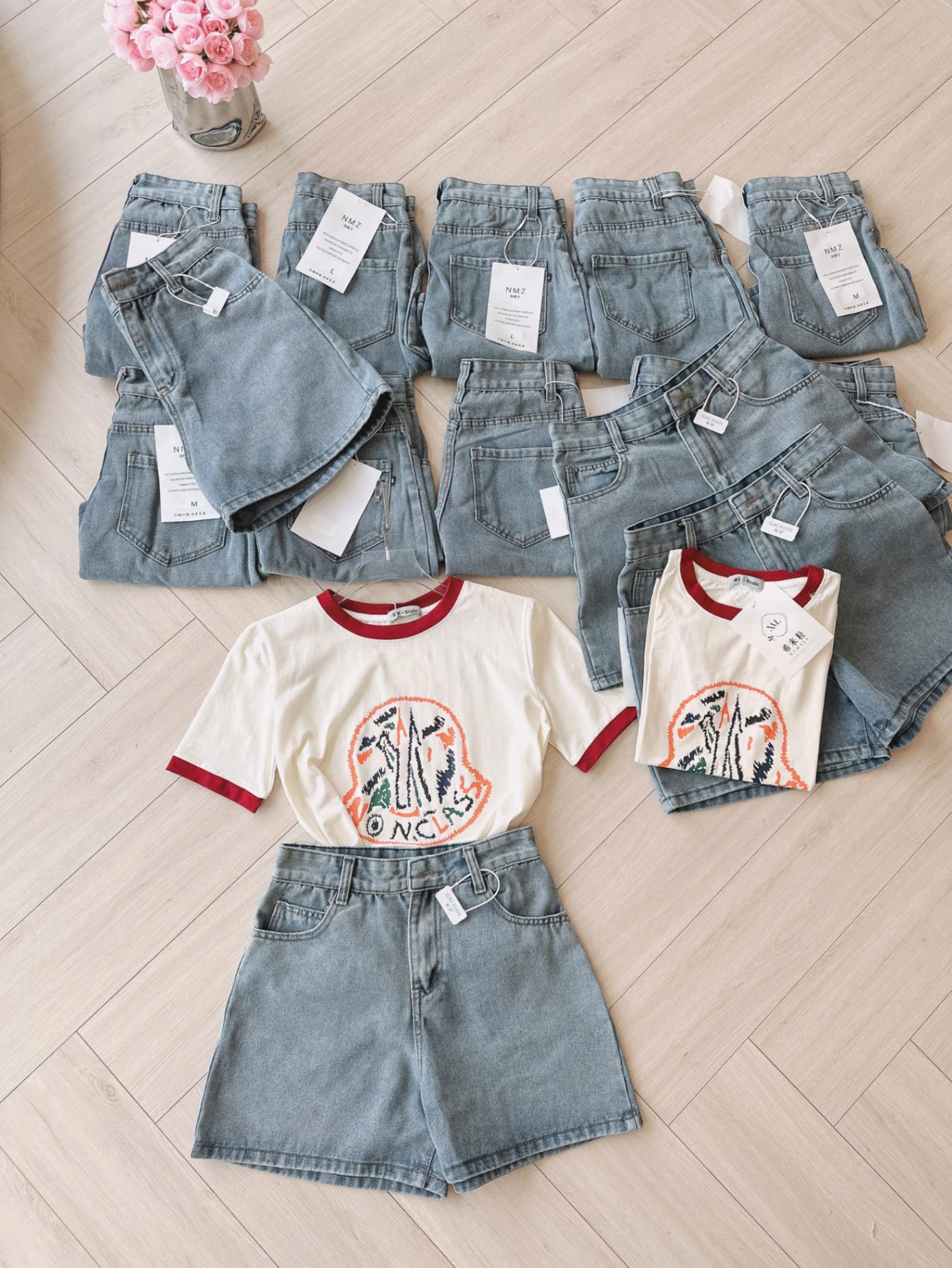 A725 -(GOM) SET ÁO CHỮ LOANG SẮC MÀU QUẦN JEAN