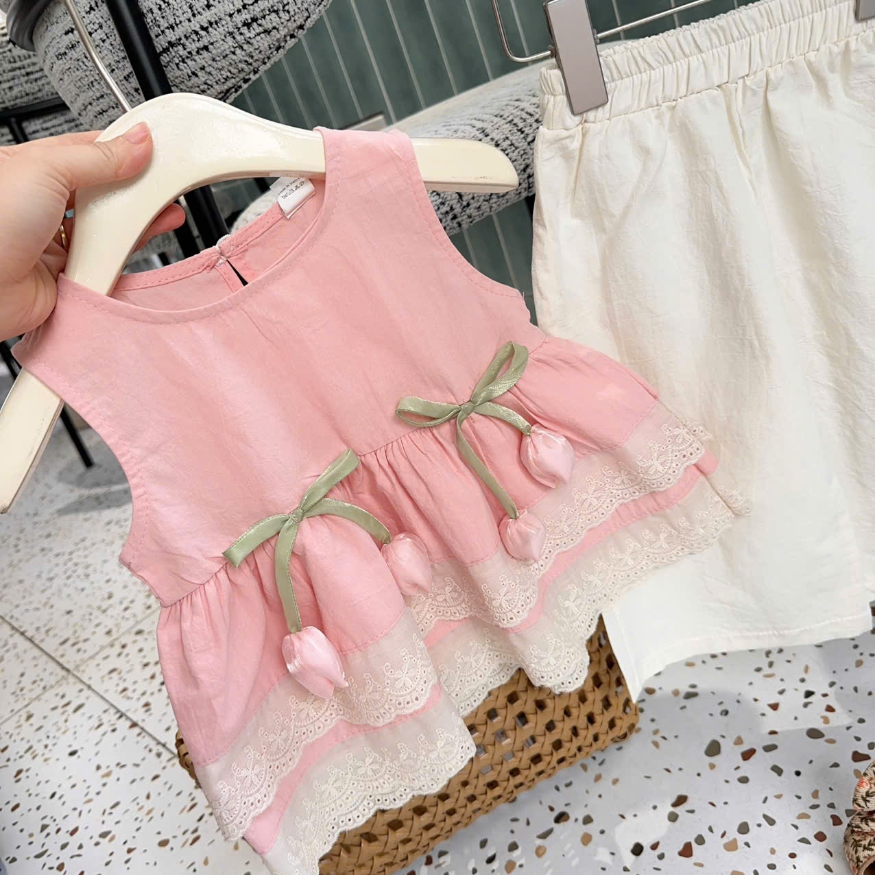 A945 - SET ÁO HỒNG BABYDOLL TULIP QUẦN ĐŨI BE KEM