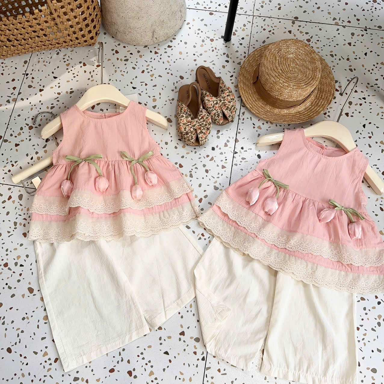A945 - SET ÁO HỒNG BABYDOLL TULIP QUẦN ĐŨI BE KEM