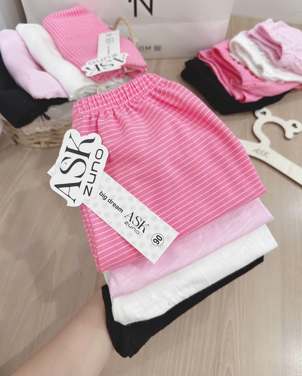C297 - SET 4 QUẦN XƯỢC HỒNG ĐEN TRẮNG