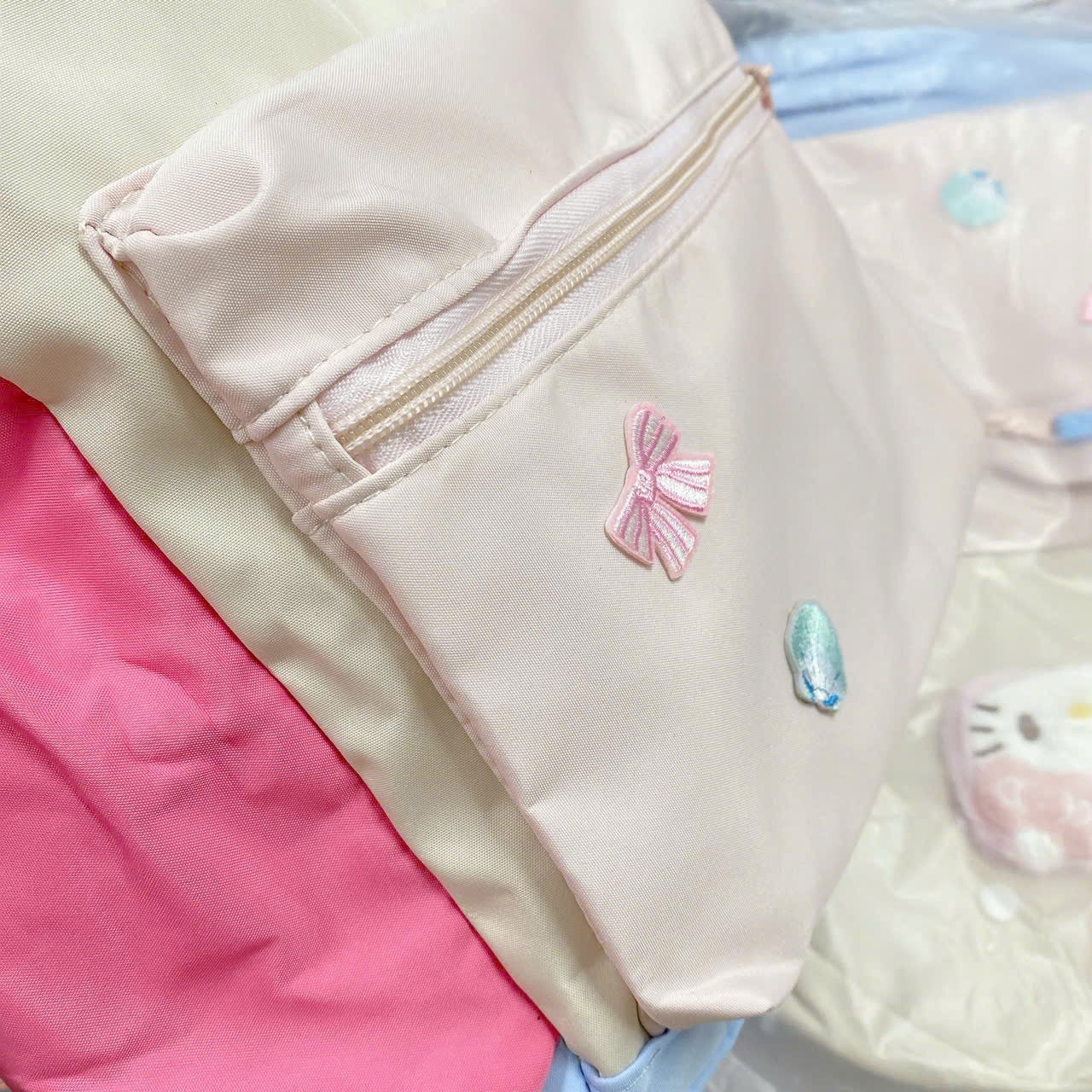 A711 - BA LÔ VẢI KITTY CHO BÉ