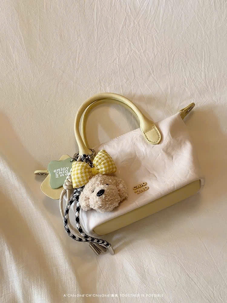 A523 - TÚI XÁCH CHIO SIZE 17 KÈM CHARM 4 MÀU