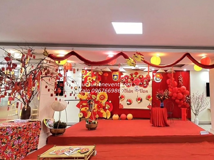 Mẫu decor trang trí tết hội trường