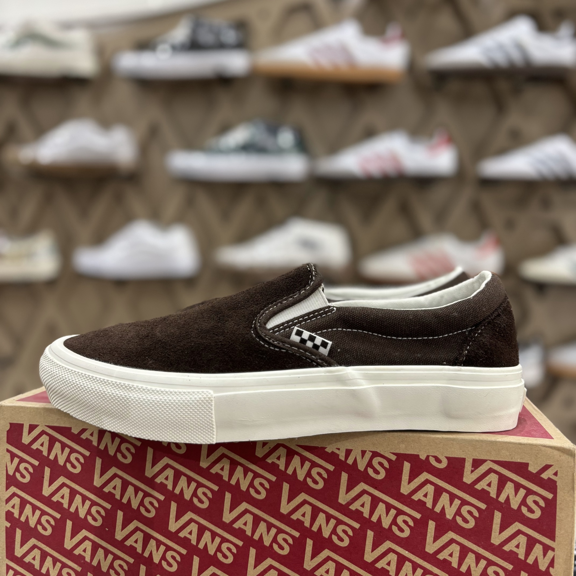 SLIP ON SKATEBOARDING CHOCOLATE BROWN