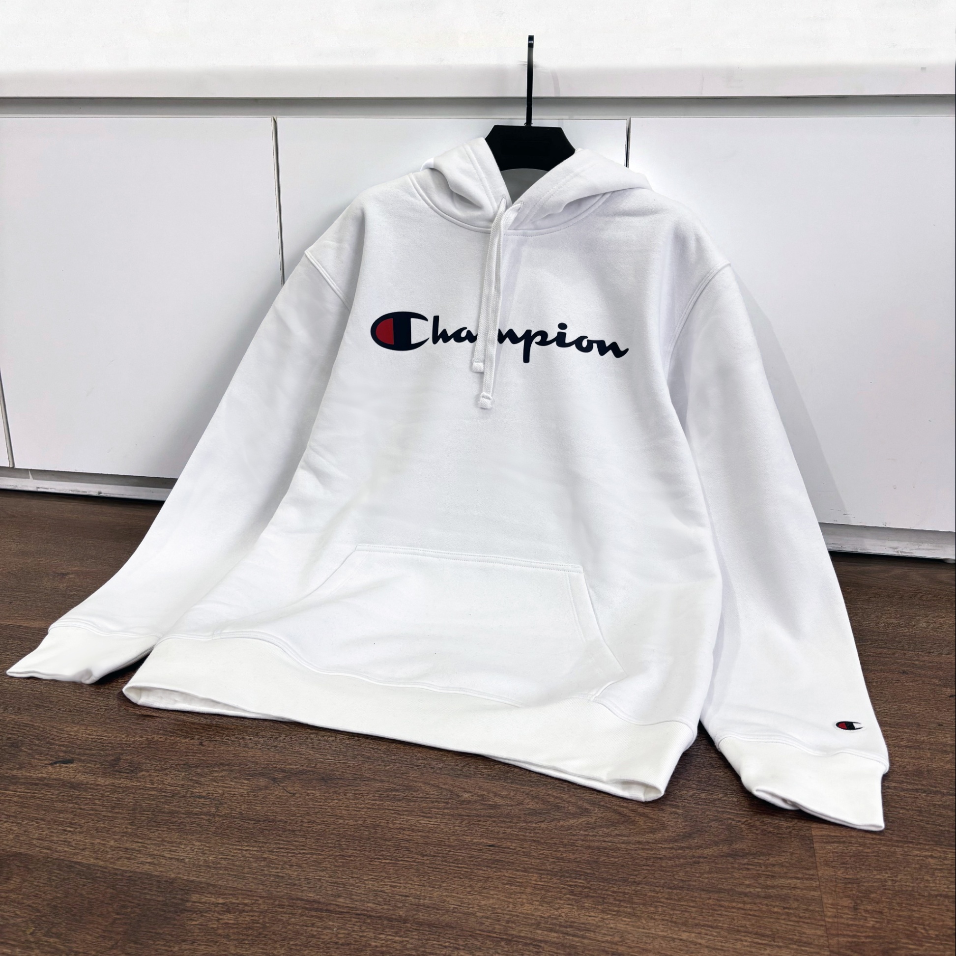 CHAMP POWER BLEND FULL SCRIPT LOGO HOODIE IN WHITE