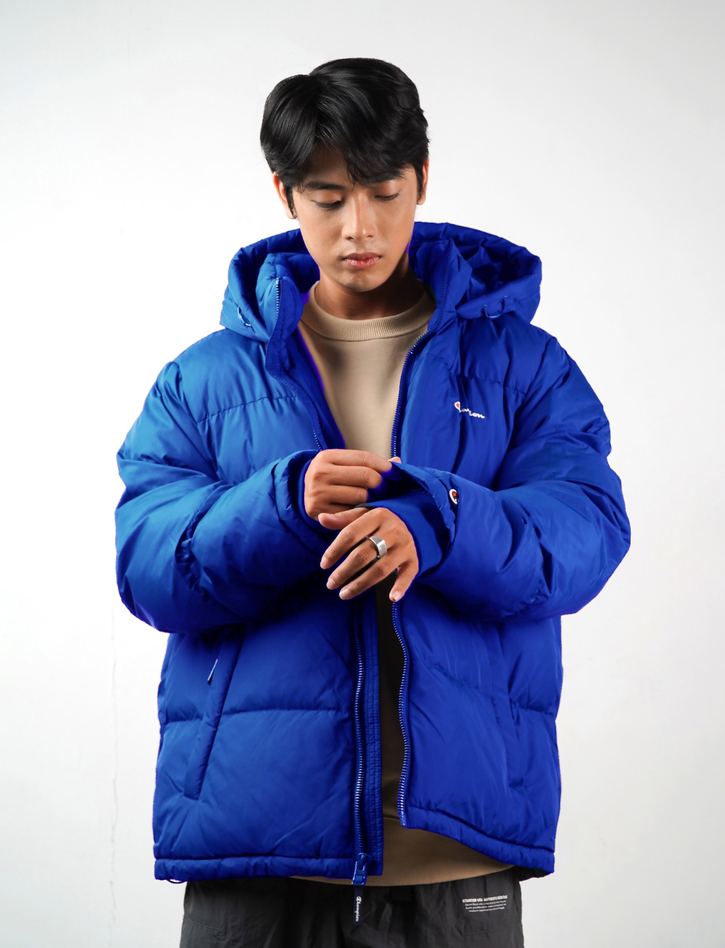 CHAMP HEAVYWEIGHT HOODED PUFFER JACKET - SURF THE WEB