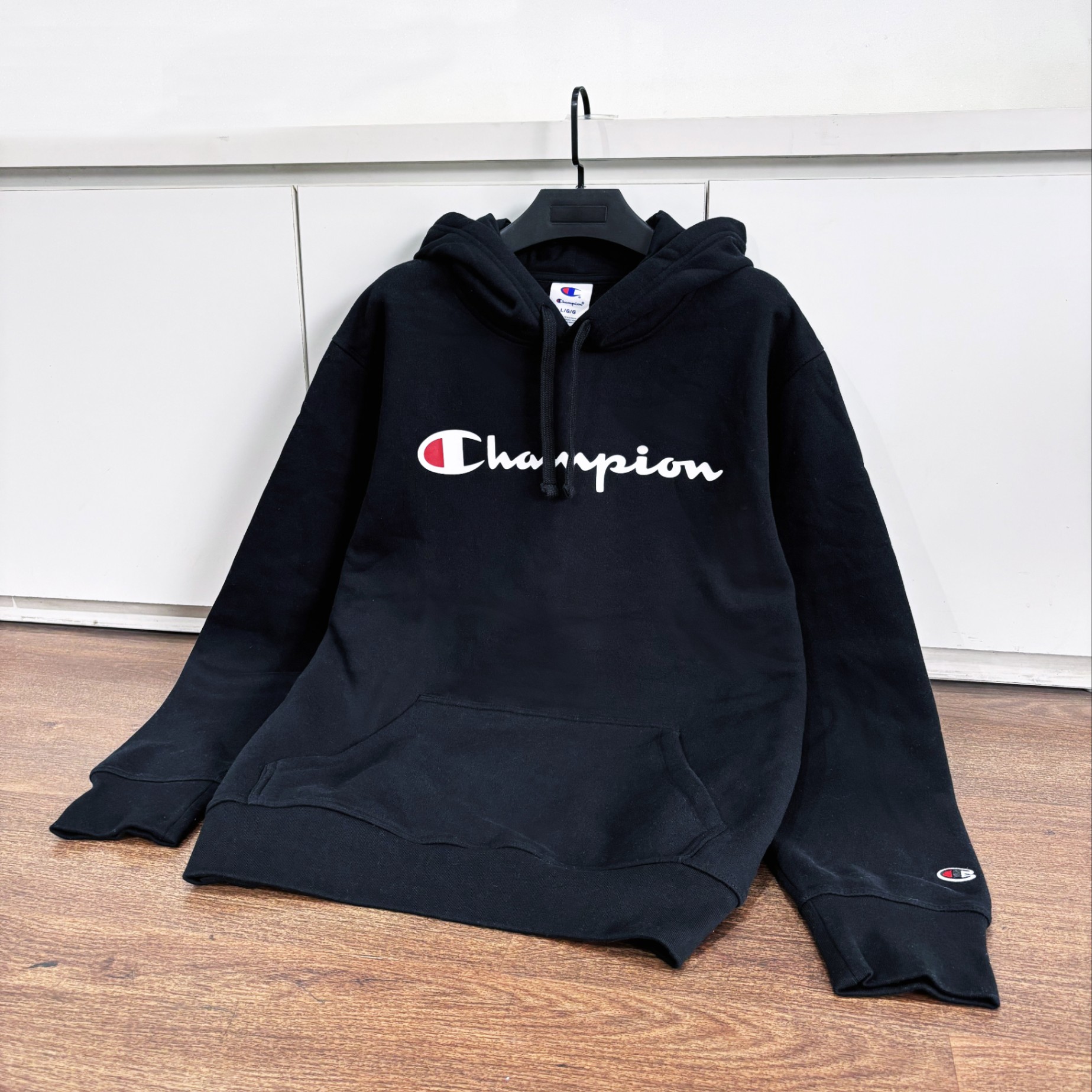 CHAMP POWER BLEND FULL SCRIPT LOGO HOODIE IN BLACK