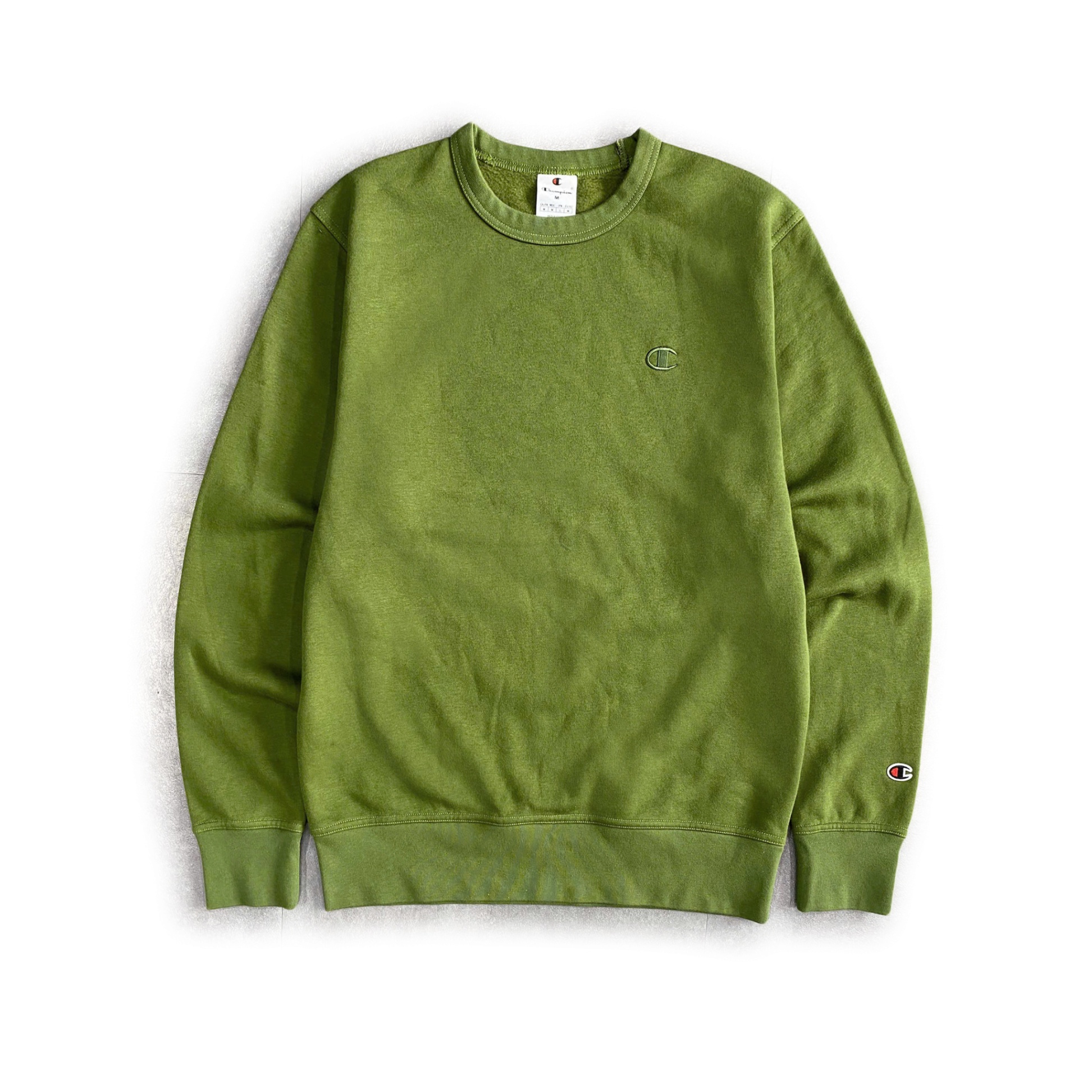 CHAMP POWER BLEND SWEATER IN MOSS GREEN