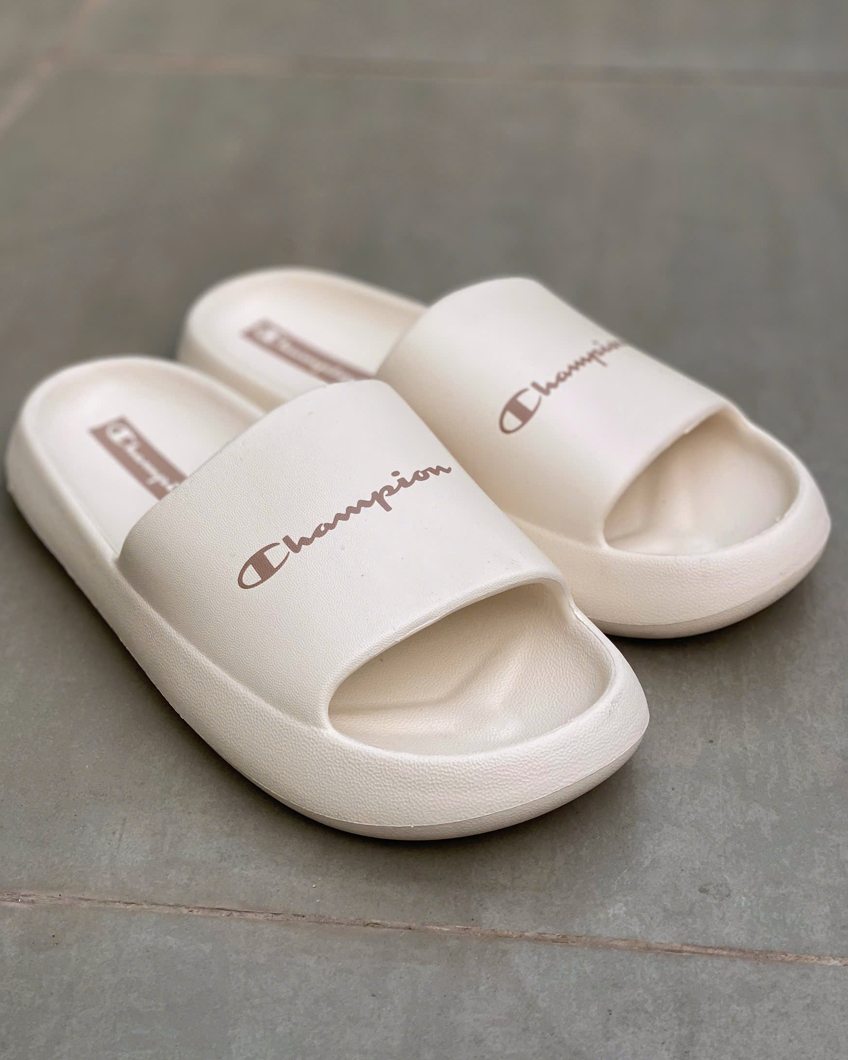 CHAMP SOFT SLIPPER WHITE BROWN
