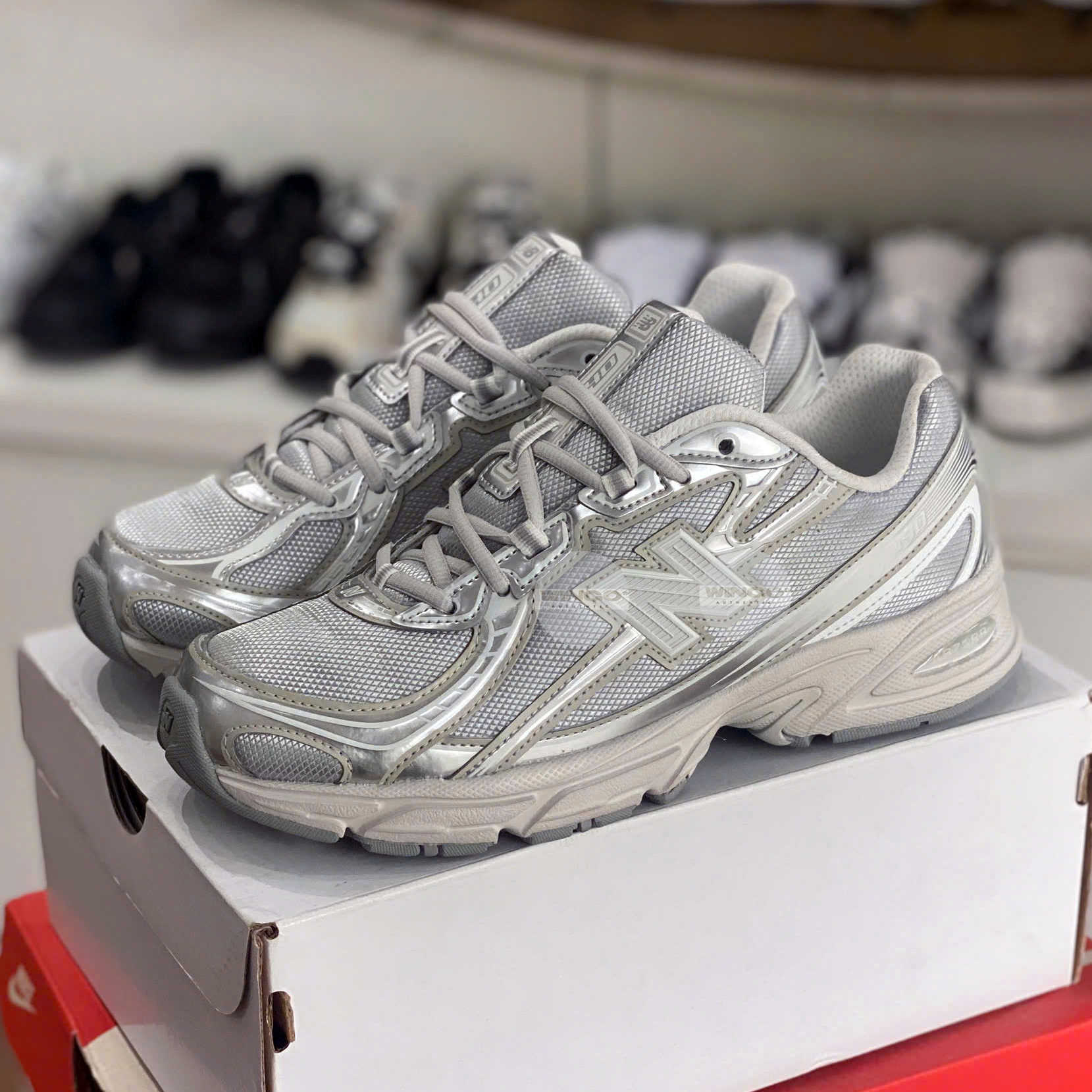 NU BA 740 METALLIC SILVER