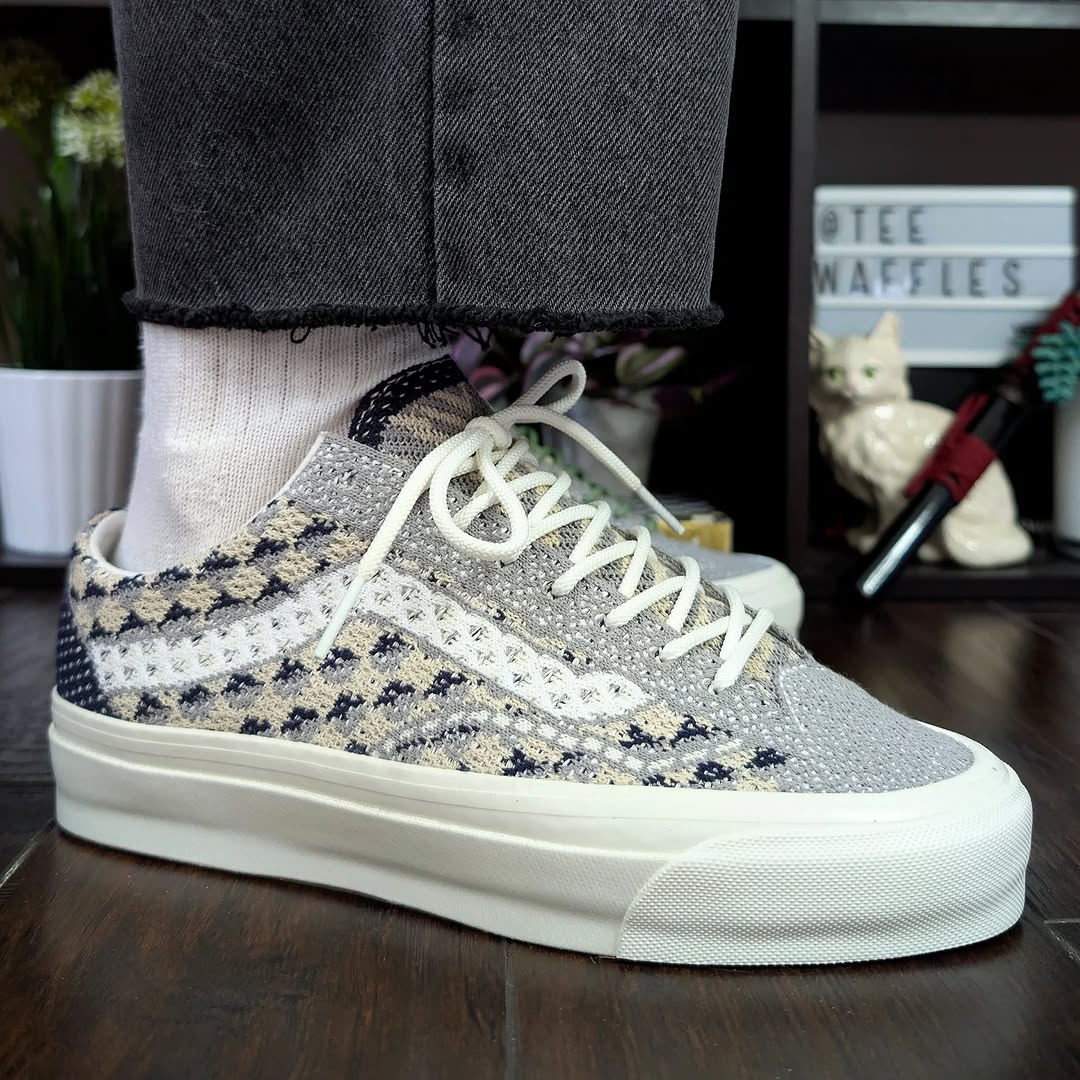 WAFFLE SNEAKER PREMIUM STYLE 36 ENGINEERED KNIT GREY