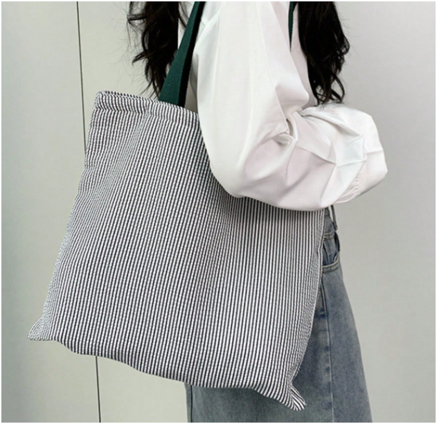 Túi tote kẻ sọc thêu tên theo yêu cầu