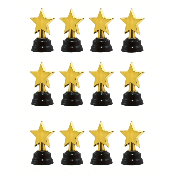 Set 12 Cúp Vô Địch Mini Nhựa Vàng