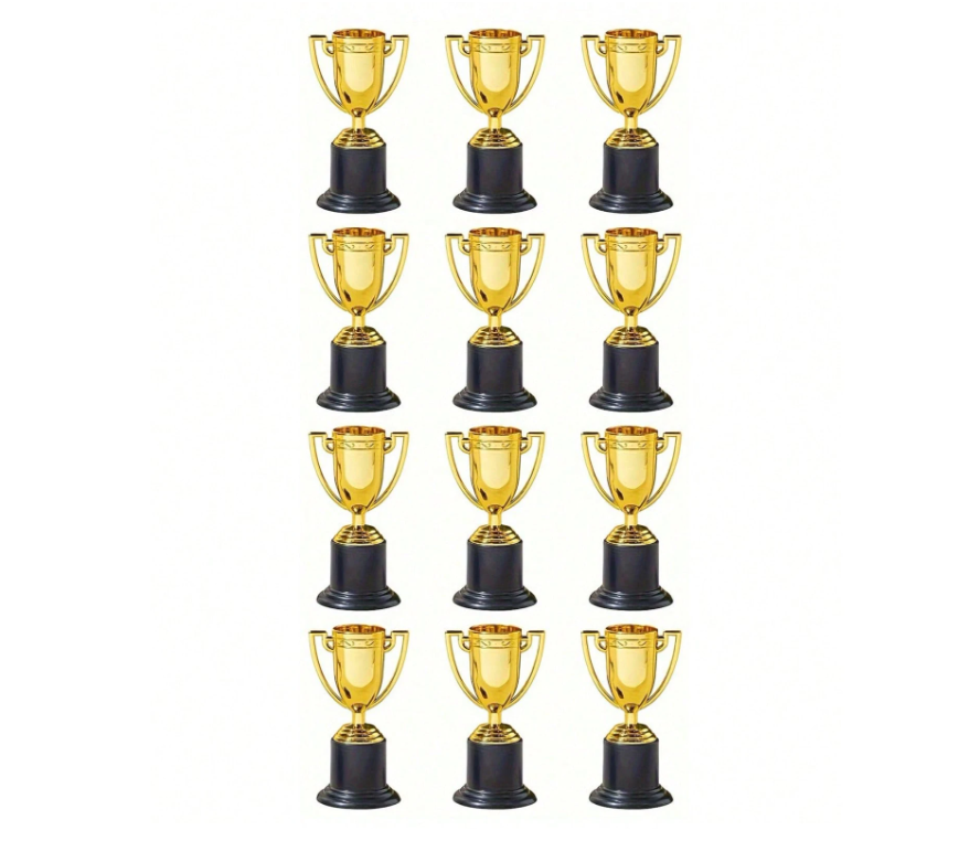 Set 12 Cúp Vô Địch Mini Nhựa Vàng