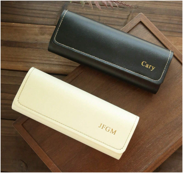 Hộp da đựng kính in tên theo yêu cầu