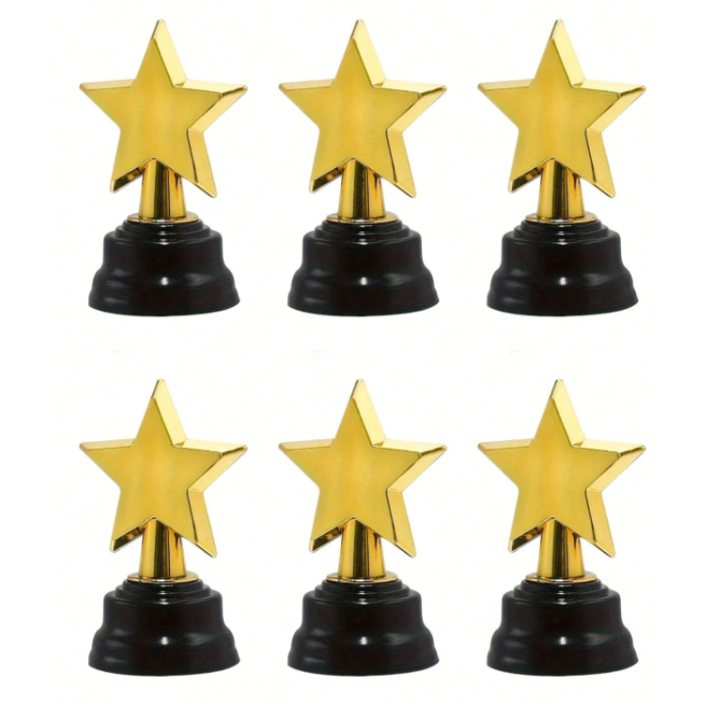 Set 12 Cúp Vô Địch Mini Nhựa Vàng