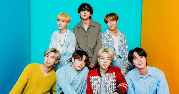 Theo chân các vật dụng BTS từ nhà đến trường học.